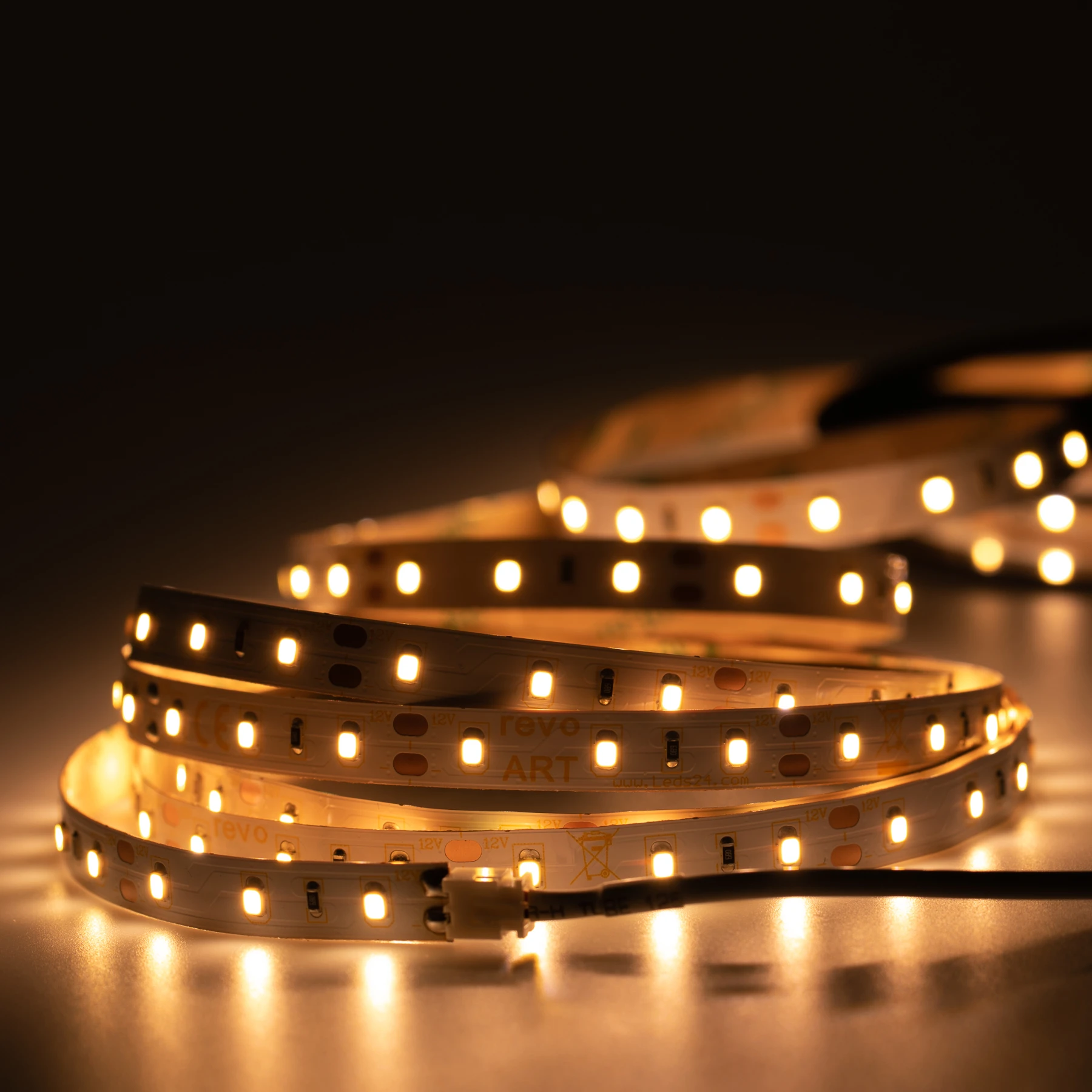 12V LED Streifen Set mit Fernbedienung und Netzteil, 500cm Länge, Lichtfarbe warmweiß