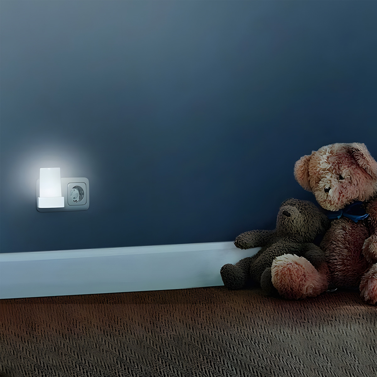 LED Nachtlicht für die Steckdose - inkl. Helligkeitssensor - Lichtfarbe: Warmweiß