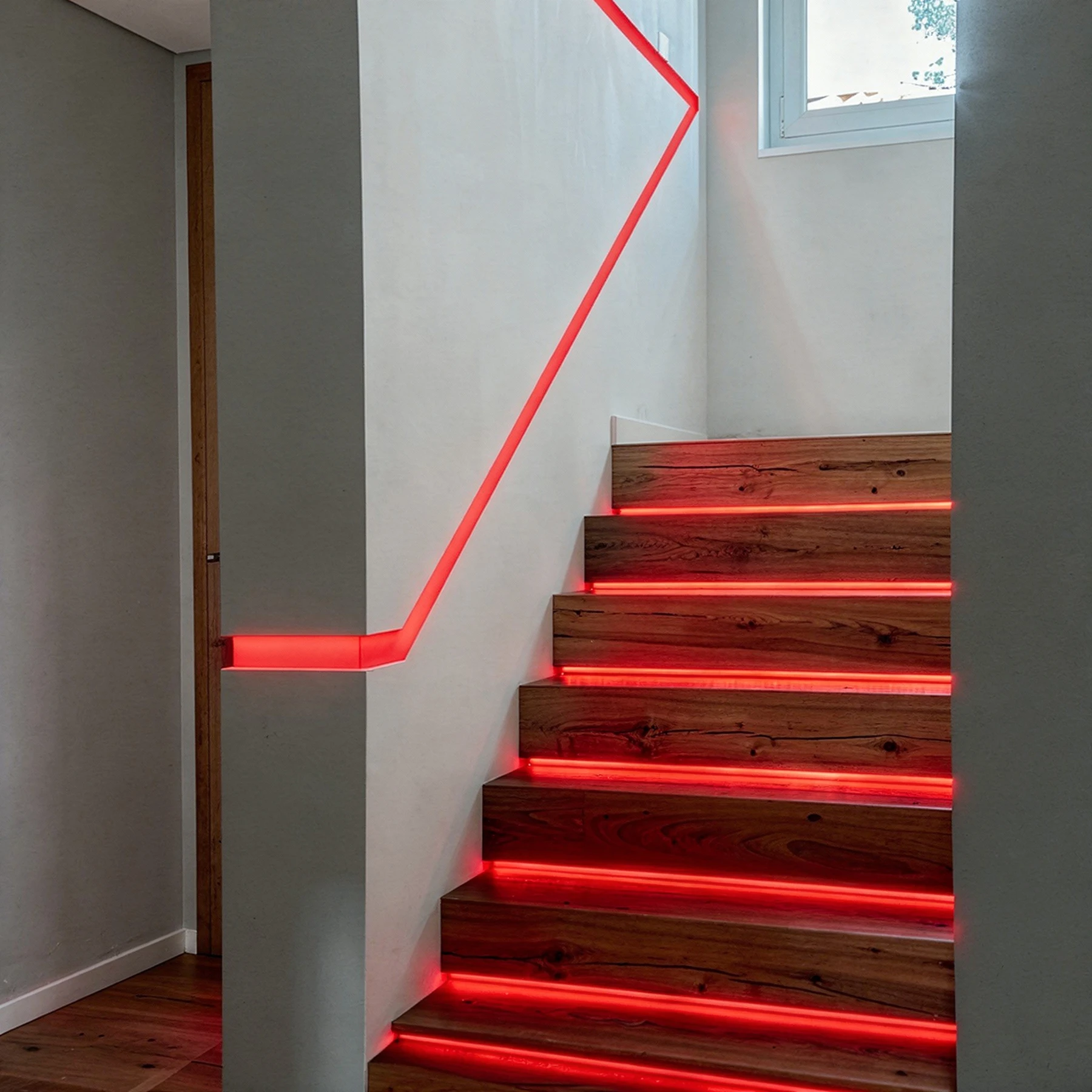 24V Aluminium Trockenbau High-Power LED Leiste - RGB - diffuse Abdeckung - 38cm - 42 LED Chips - 10 Watt - 420 Lumen
