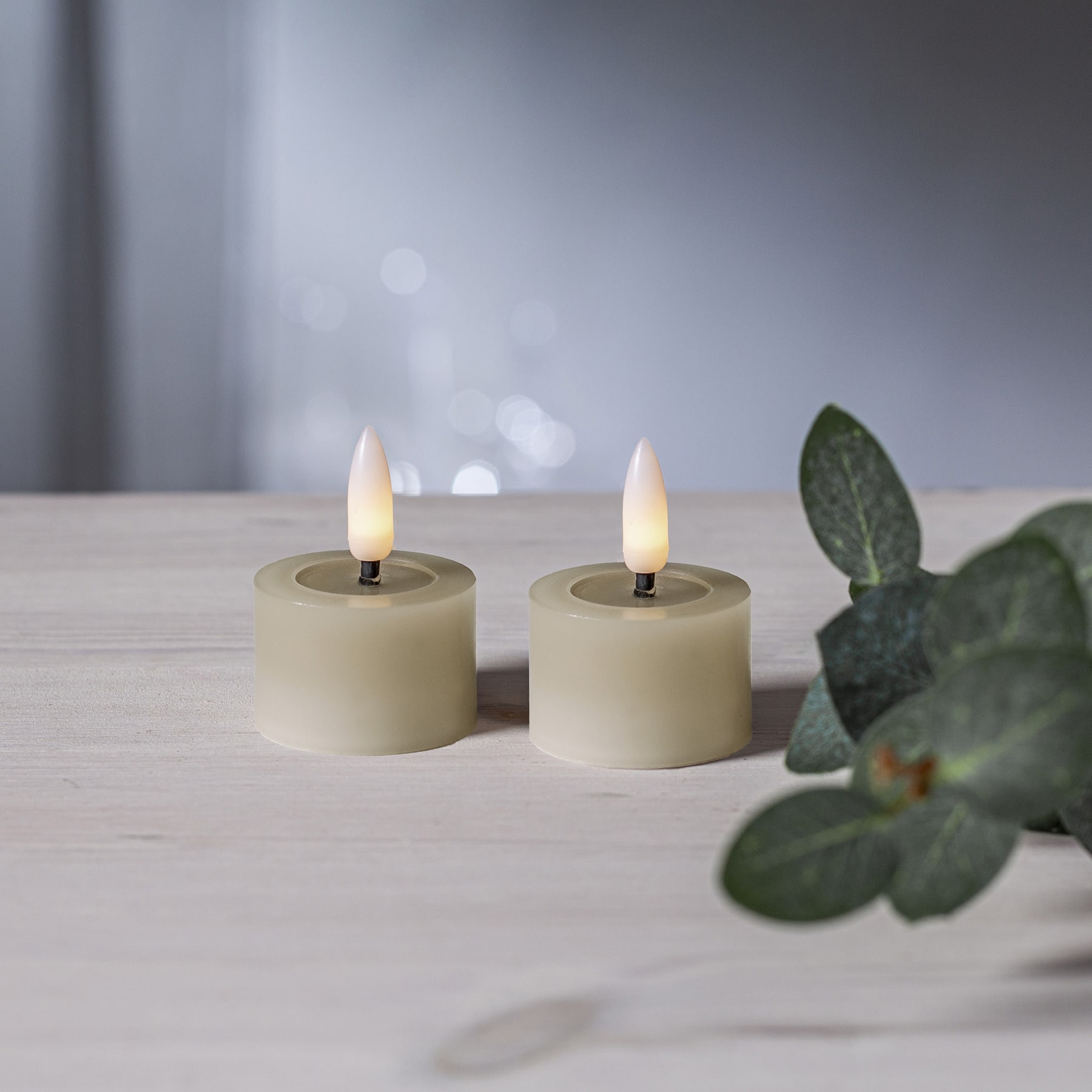 Flamme Flow - Kerzen Set für innen - Beige - Höhe: 5 cm - Batteriebetrieb - Timer - flackernd