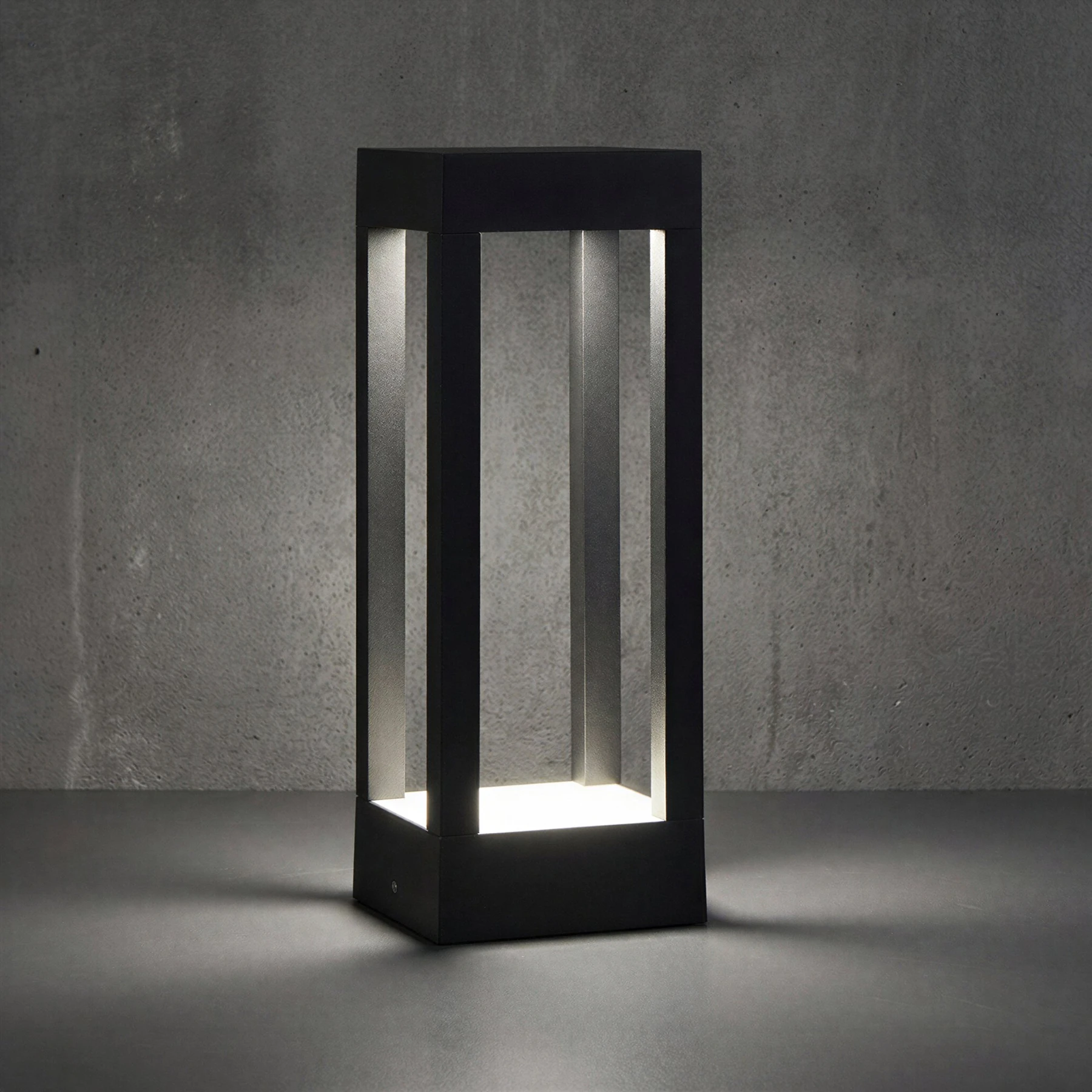 Wegeleuchte MH-04, 7 Watt, 230 V, warmweiß 3000K, IP65, 11 x 30 cm