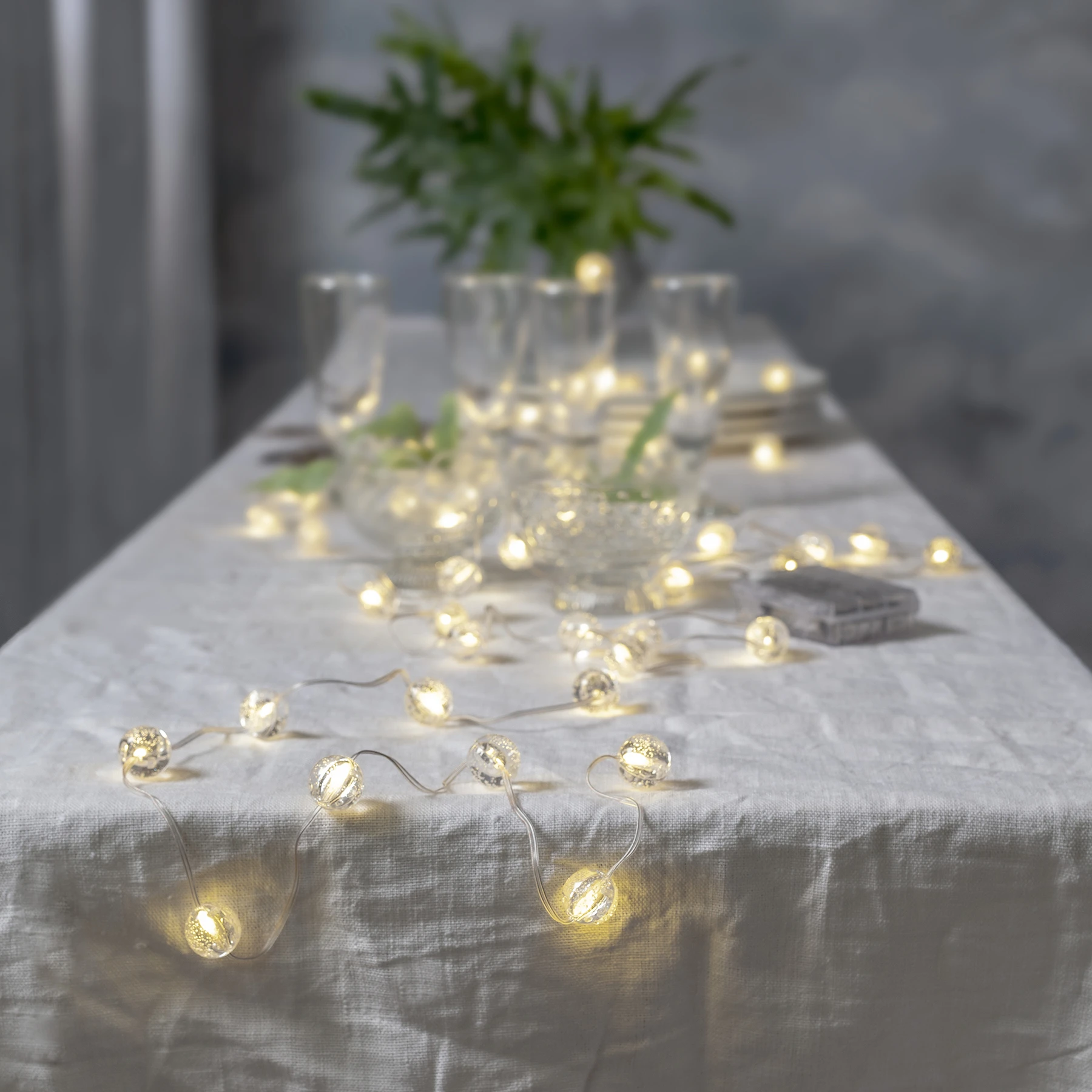 Berry - Deko Lichterkette für außen - 5 m - 50 LEDs - Timer - Batteriebetrieb - Warmweiß