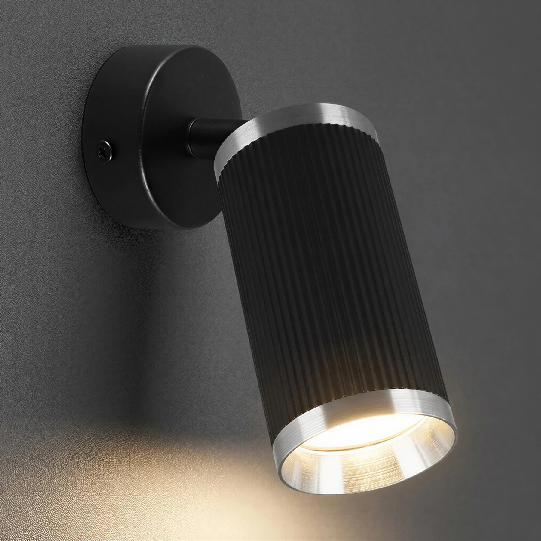 FRIDA SPT 1 - Decken Spotleuchte in schwarz/chrom - Lichtfarbe: individuell wählbar