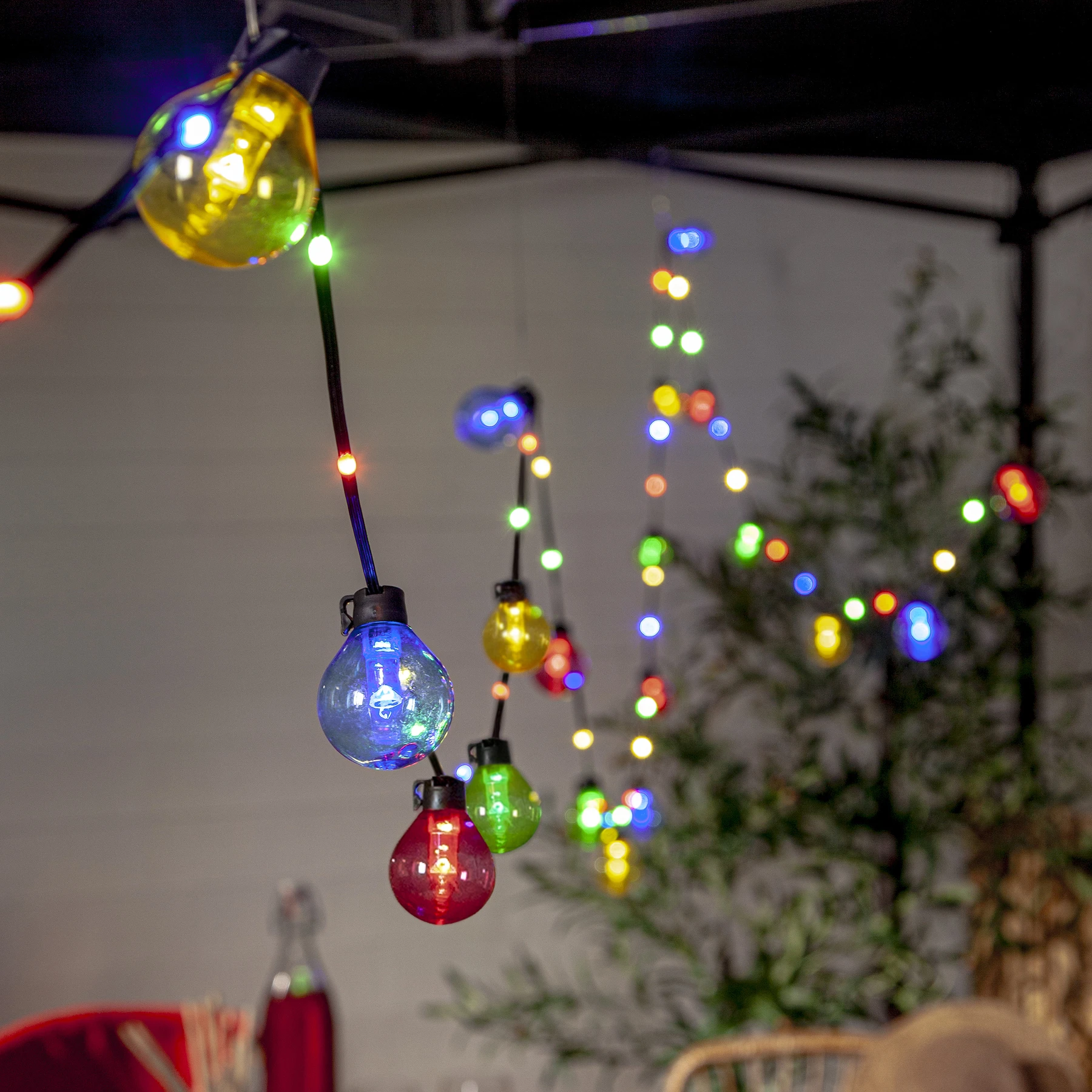 Bolla - Lichterkette für außen - 5,3 m - 60 LEDs - Netzbetrieb - Mehrfarbig