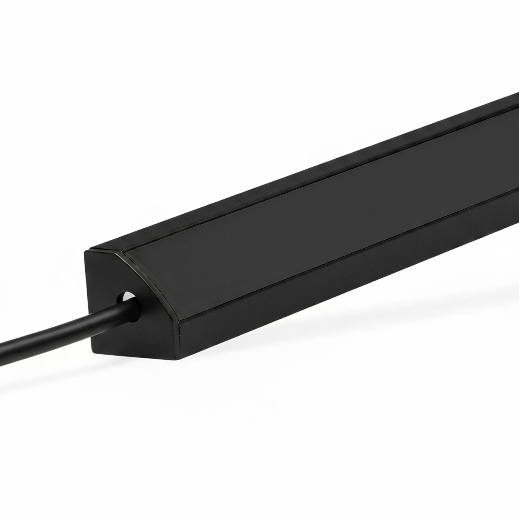 24V Black Line LED Eckleiste - RGBWW (RGB + warmweiß) - schwarze Abdeckung