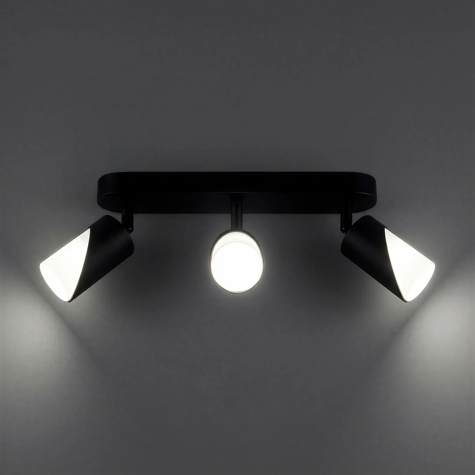 Decken Spotleuchte in schwarz/weiß - Lichtfarbe: individuell wählbar