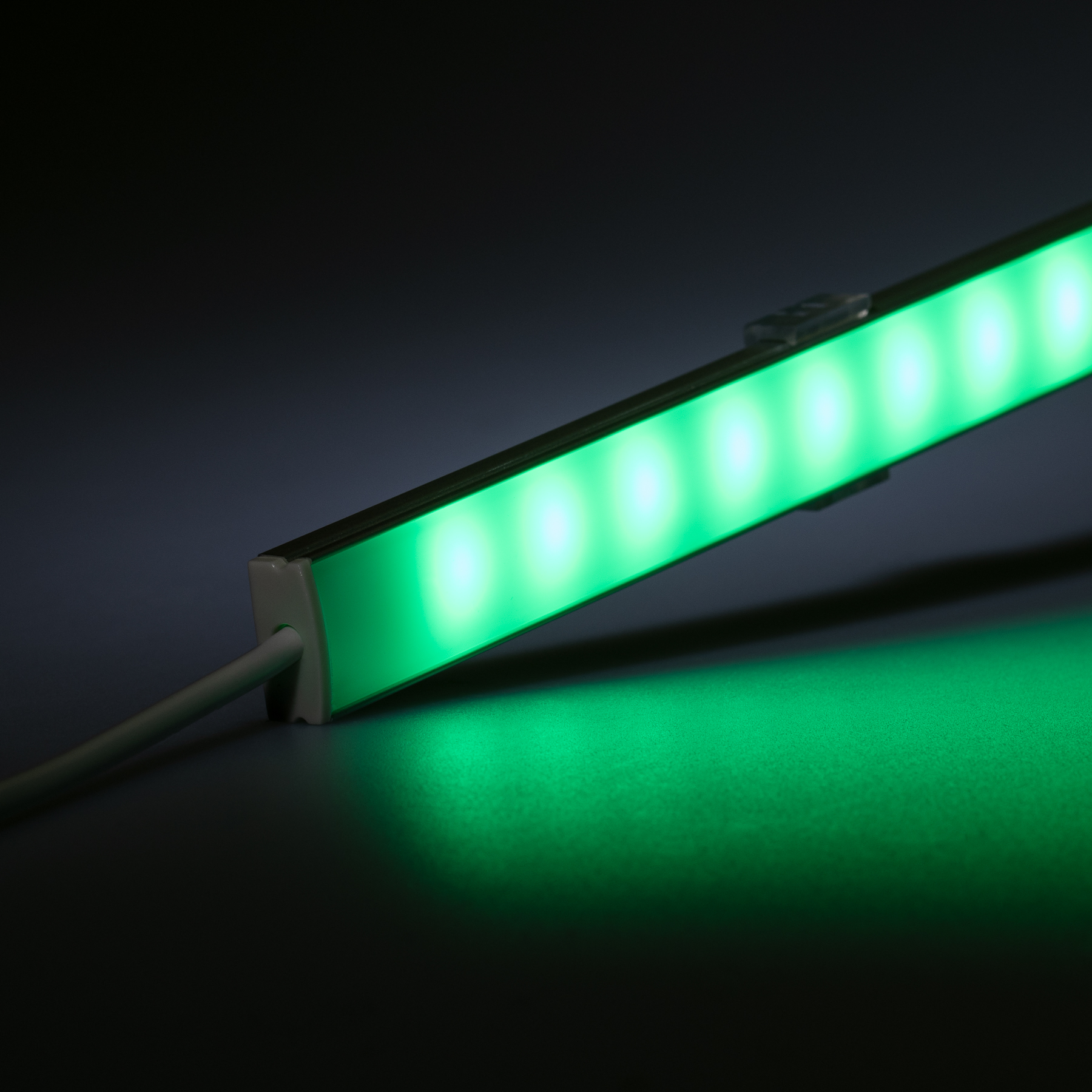 24V wasserfeste Aluminium LED Leiste – RGB  – 50cm – diffuse Abdeckung –  IP65