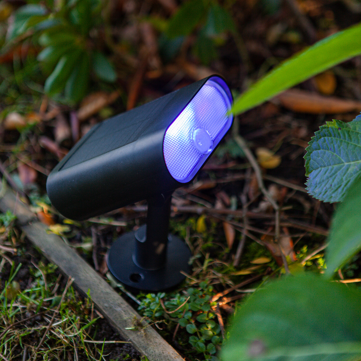 Solar LED Strahler outdoor in schwarz - 7 W - Lichtfarbe: RGB und CCT