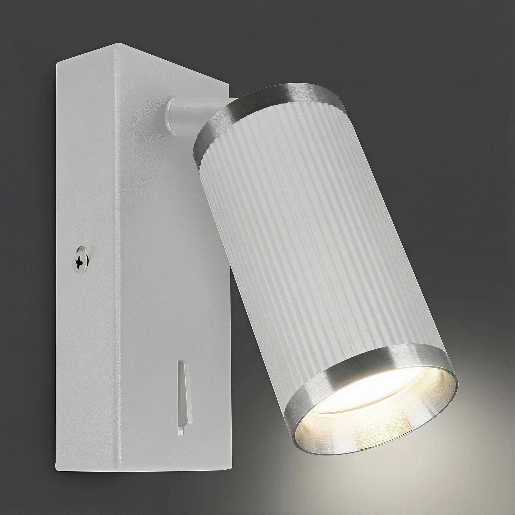 Wandleuchte indoor in weiß/chrom - Lichtfarbe: individuell wählbar