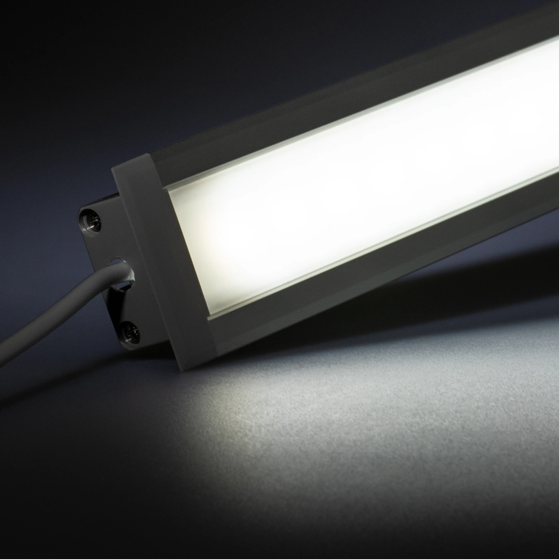 12V  Aluminium Einbau LED Leiste – weiß – diffuse Abdeckung
