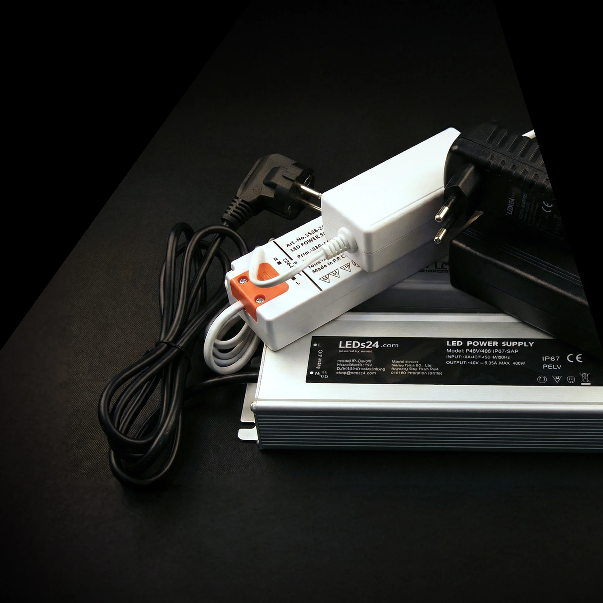 Header-Netzteile-Steckdosen-MOB