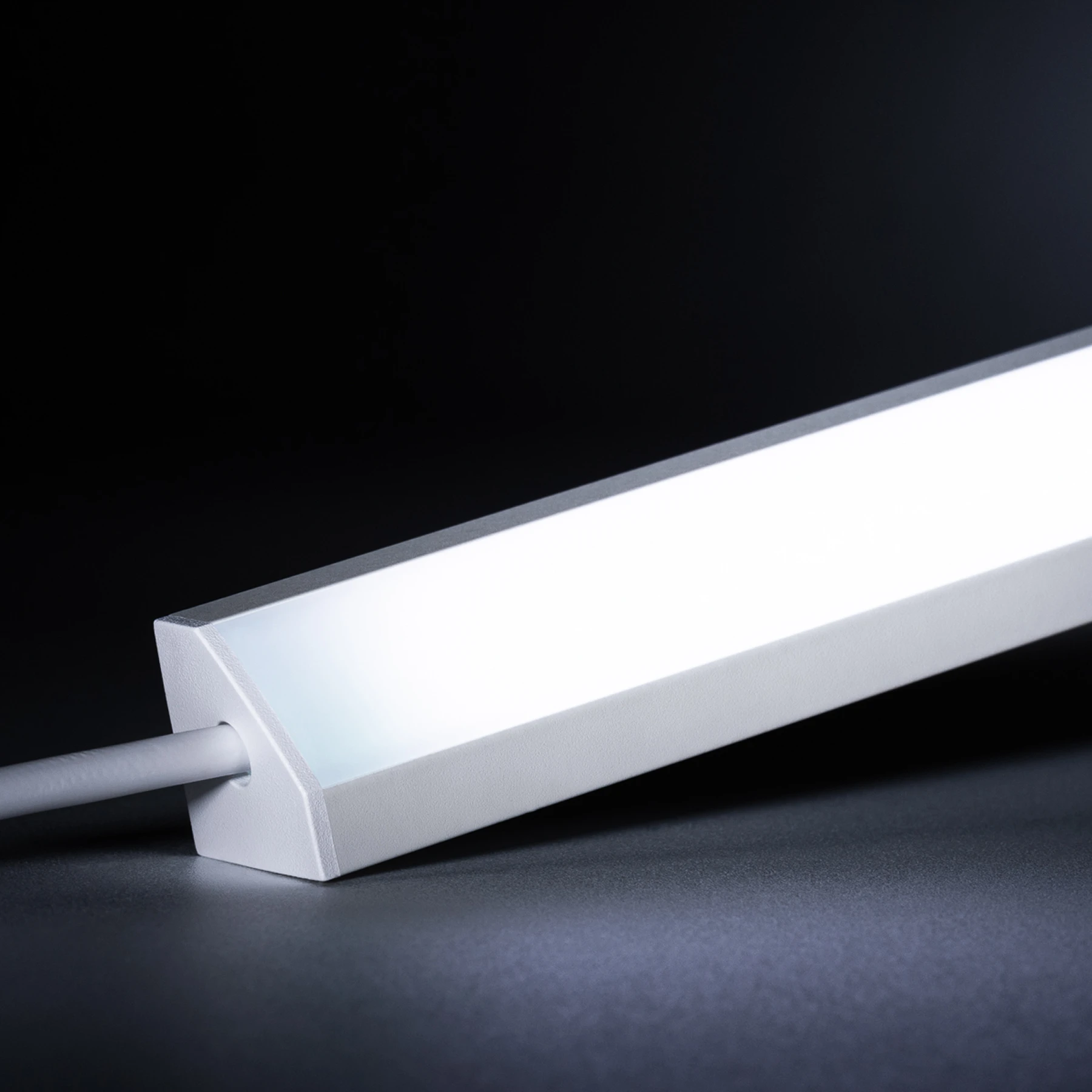 24V White Line LED Eckleiste - COB - weiß - diffuse Abdeckung