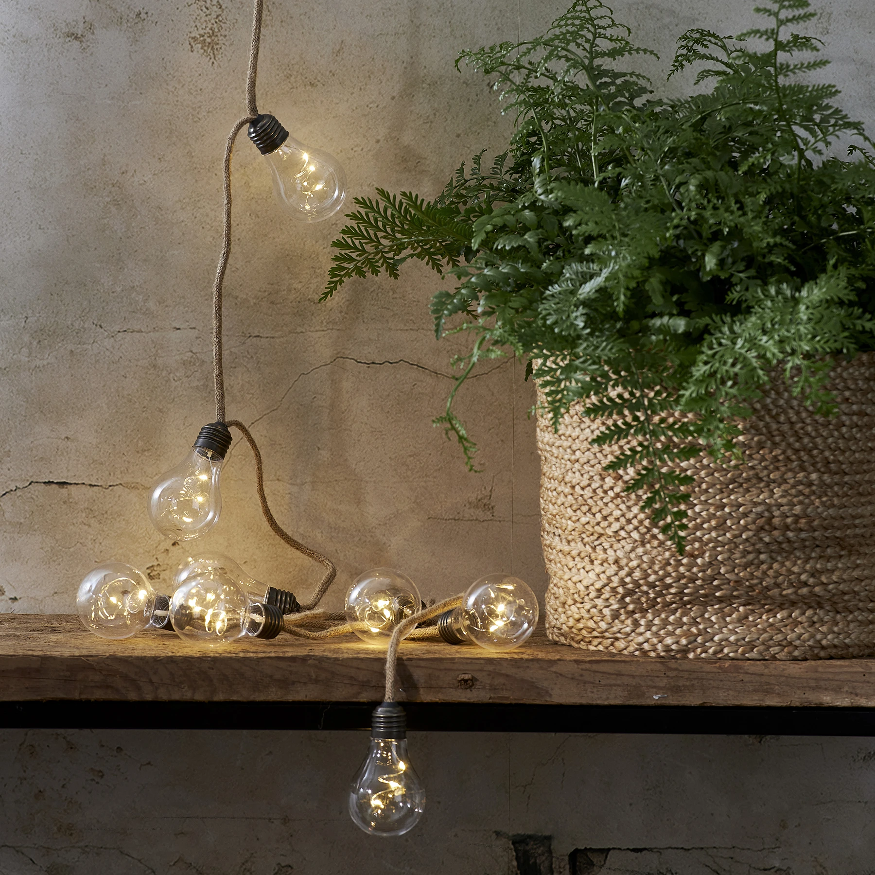 Jutta - Deko Lichterkette für innen - 2,25 m - 10 LEDs - Timer - Batteriebetrieb - Warmweiß