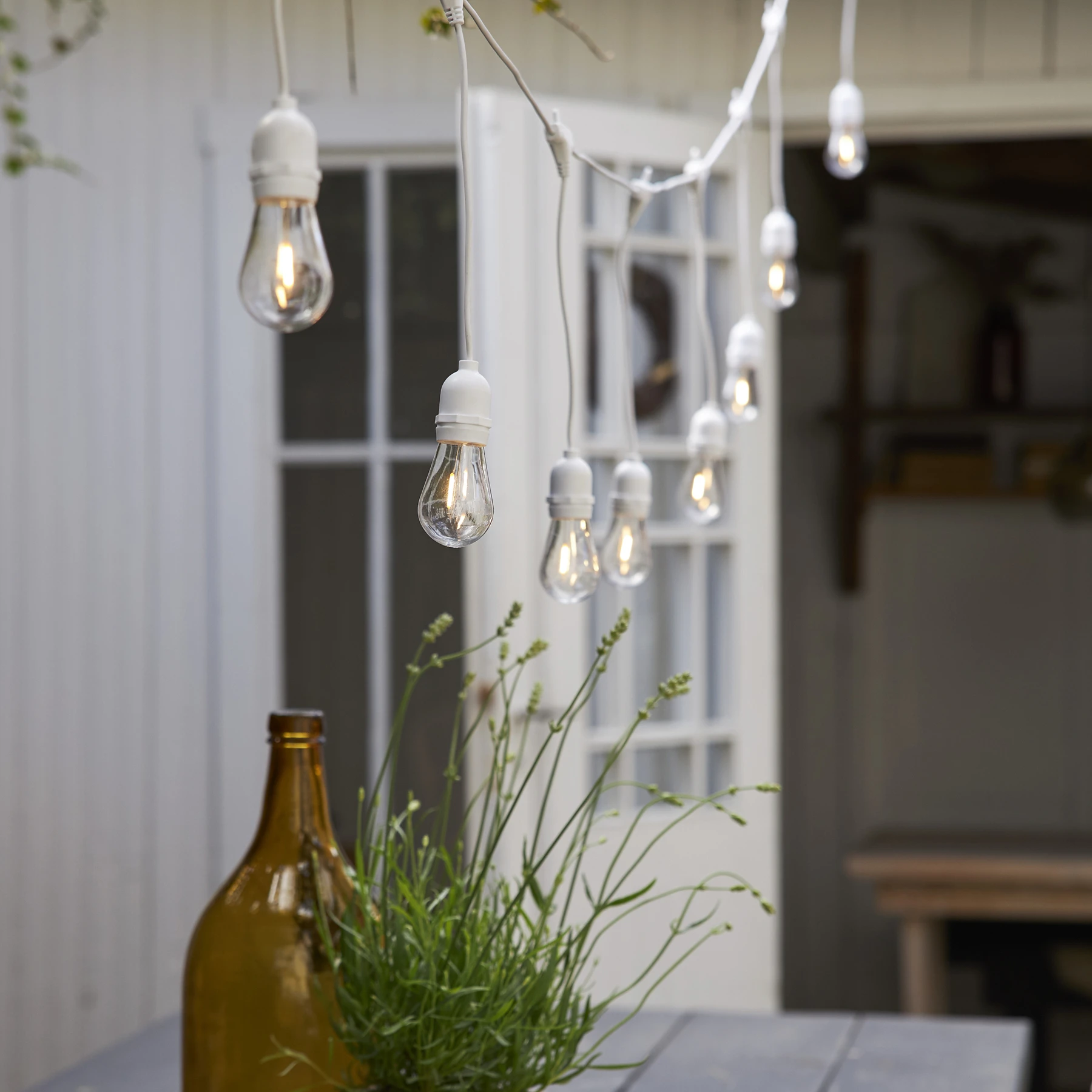 String Light - Lichterkette für außen - 3,6 m - 10 LEDs - Netzbetrieb - Warmweiß