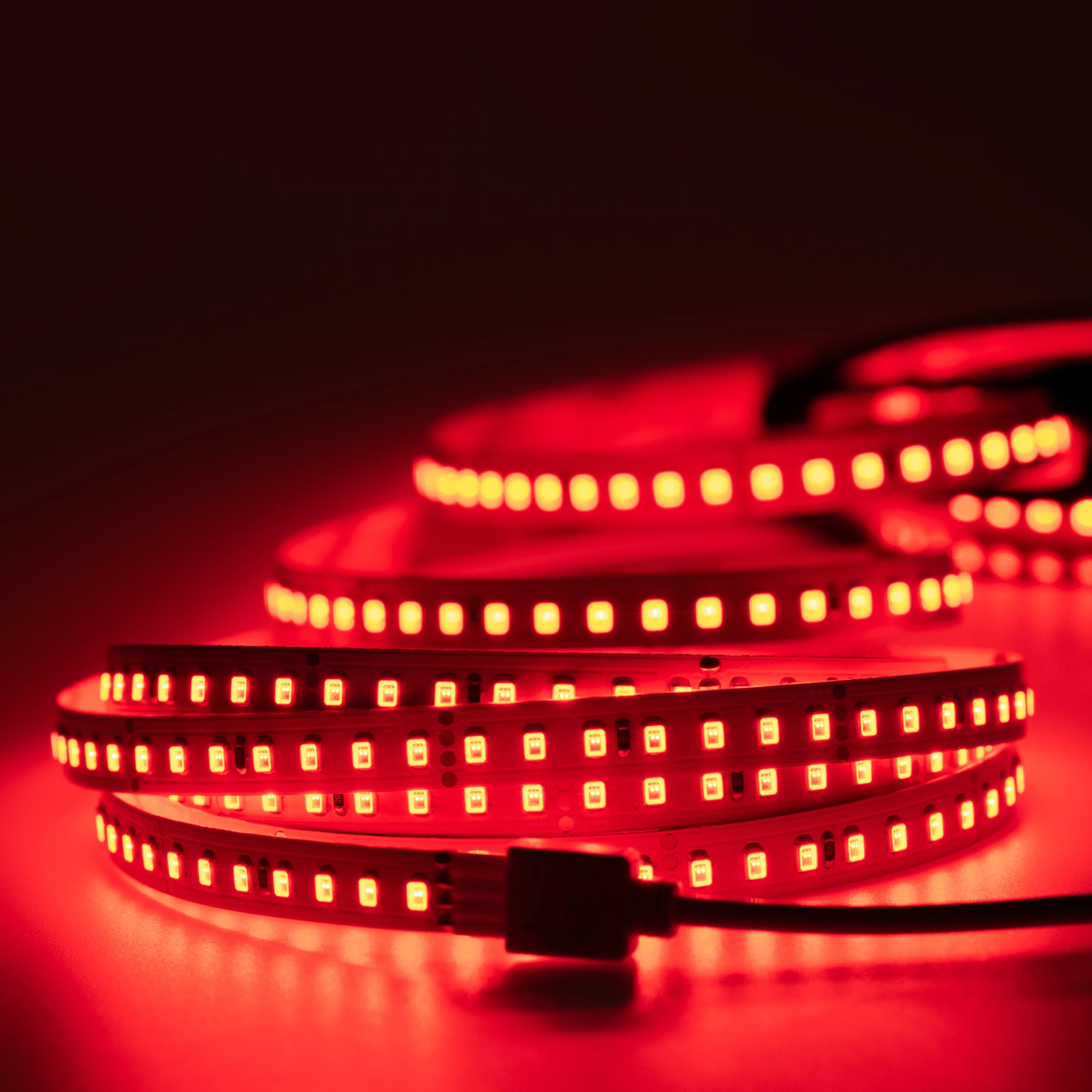24V LED Streifen - rot - 140 LEDs je Meter - alle 5cm teilbar - kein Anschlußkabel zum Netzteil - ohne Steckerbuchsen 4polig - 5cm - 7 LEDs - 1 Watt