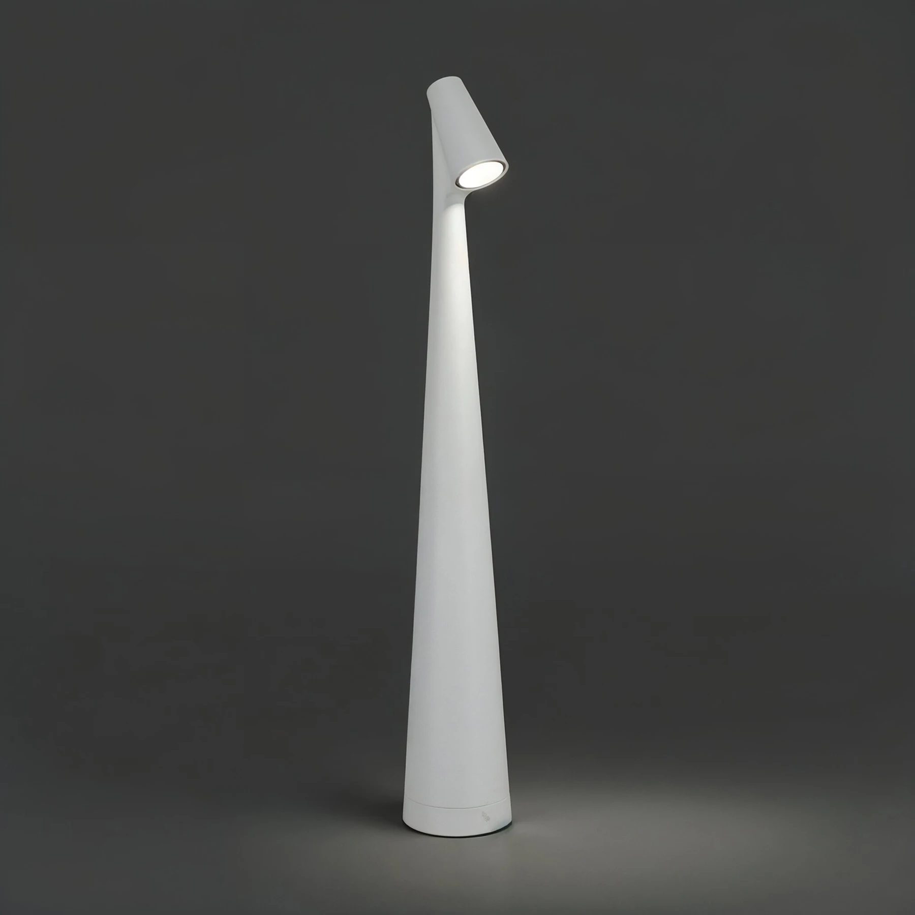 GROT LED - Akku Tischleuchte indoor in weiß - Lichtfarbe: weiß einstellbar