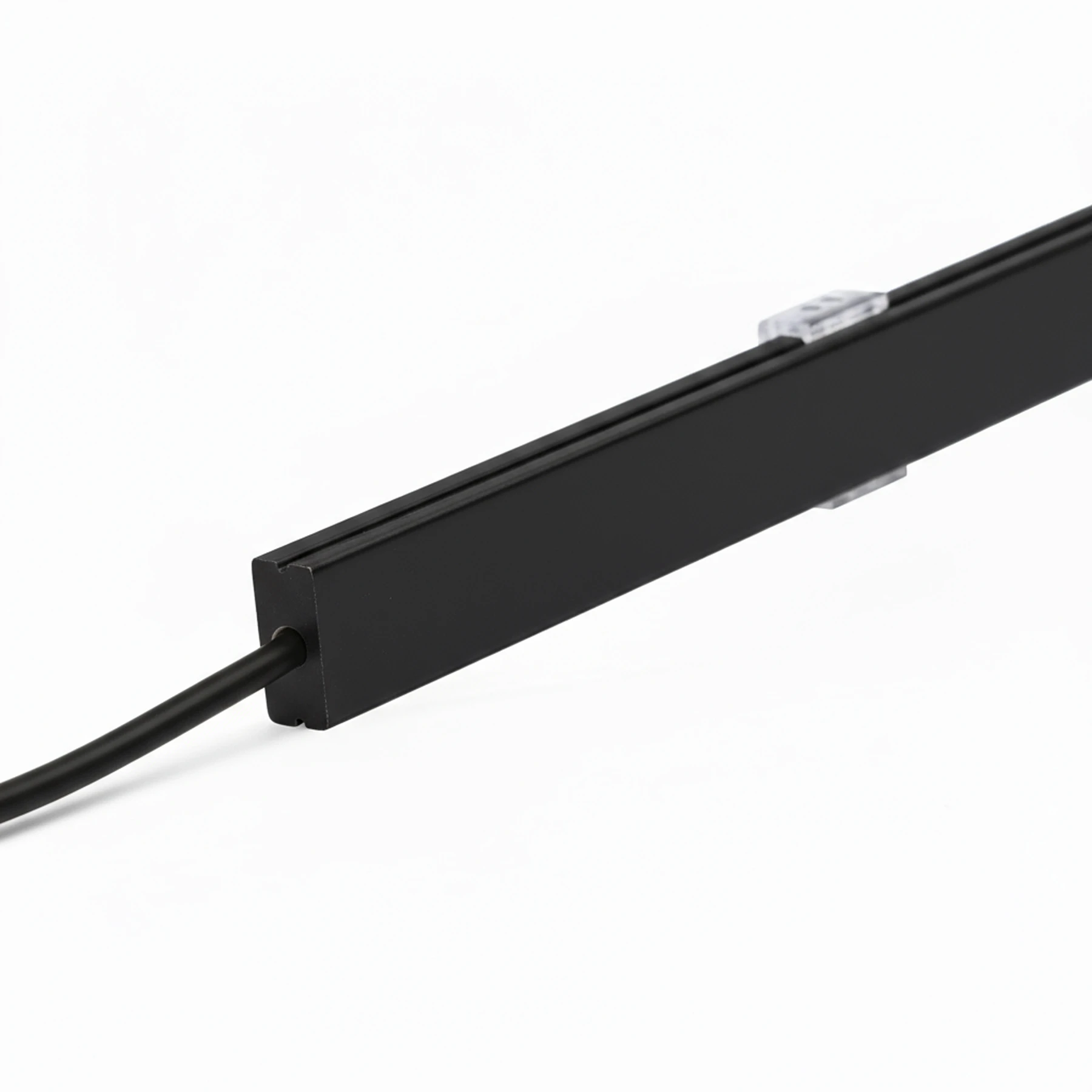 24V Black Line Slim Aluminium LED Leiste - COB - weißes Licht - schwarze Abdeckung