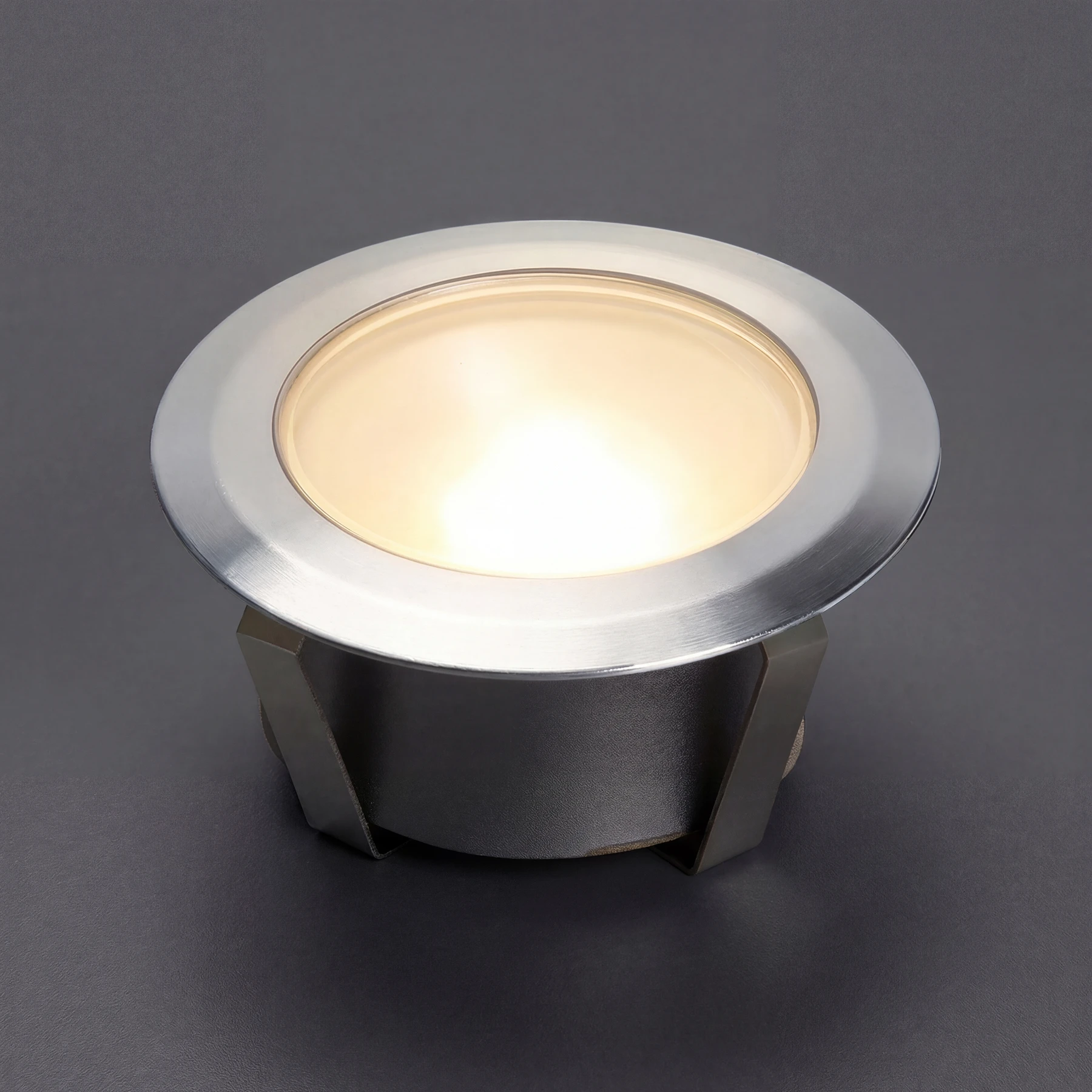 12V Einbaustrahler - 0,75W - Lichtfarbe: warmweiß -IP44
