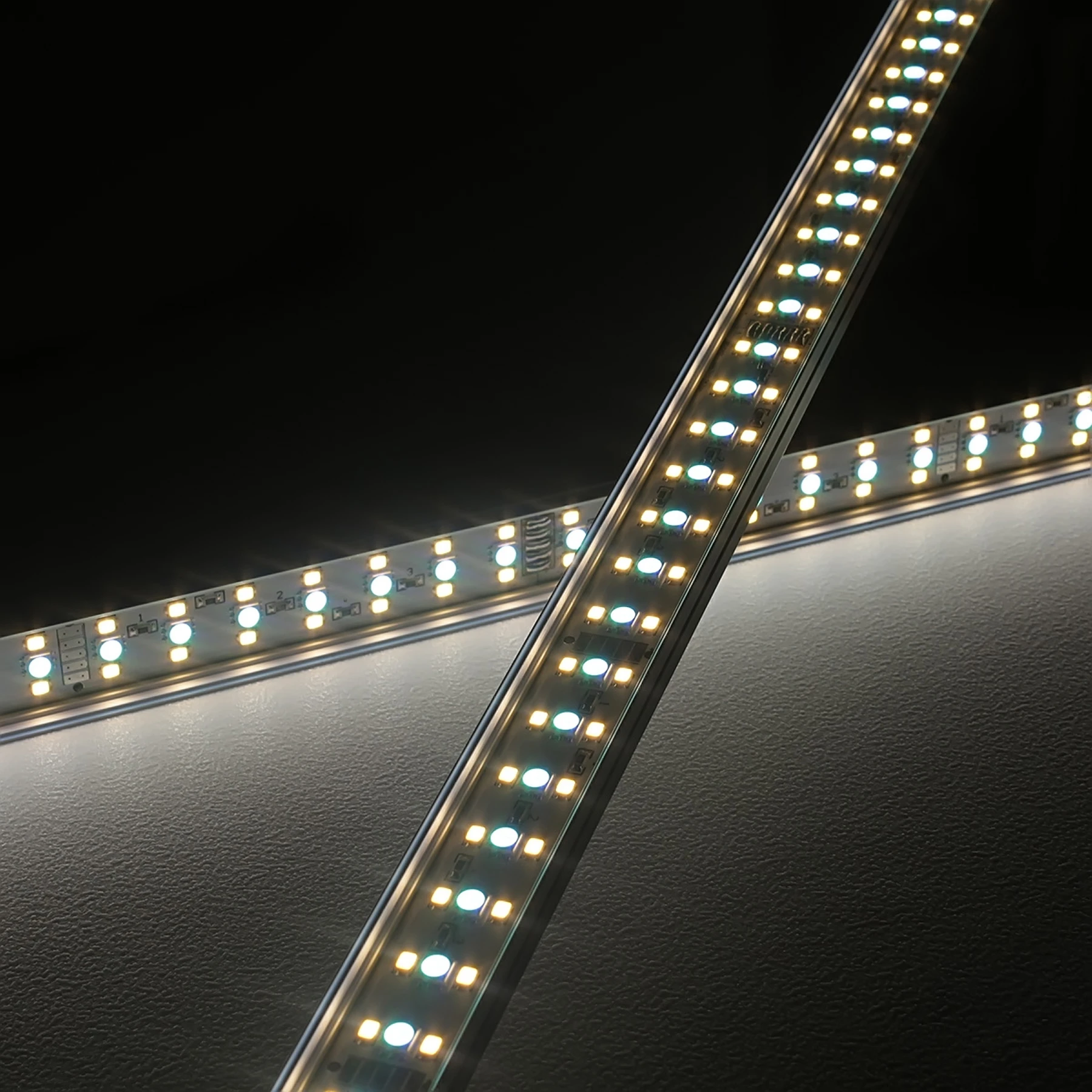 24V  Slim-Line Aluminium LED Leiste – RGBW – transparente  Abdeckung