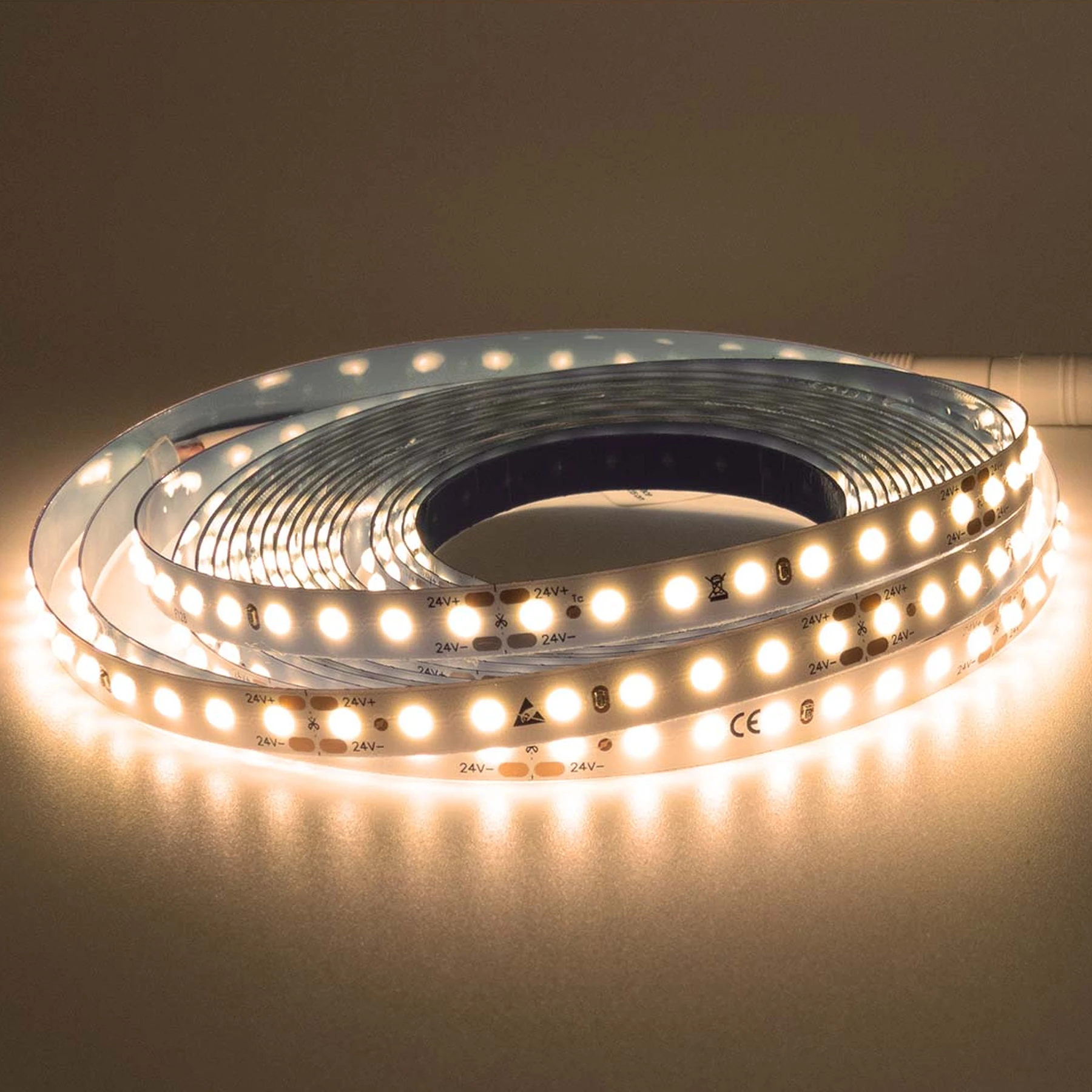 24V LED Streifen Set mit Controller und Netzteil - 5m lang - 8mm breit - Lichtfarbe: Warmweiß