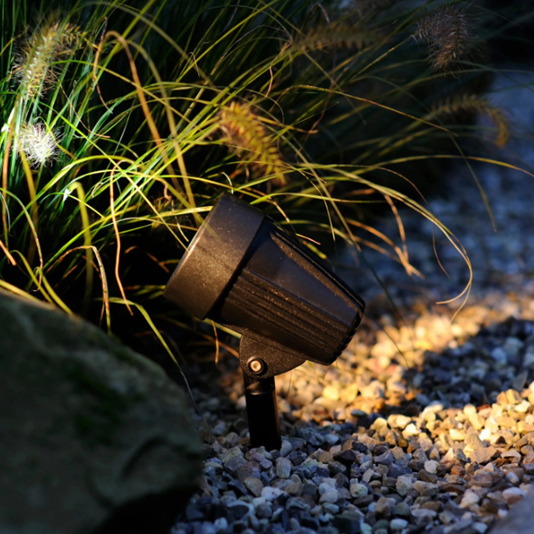 12V Wegeleuchte - 5W - Lichtfarbe: warmweiß - IP44