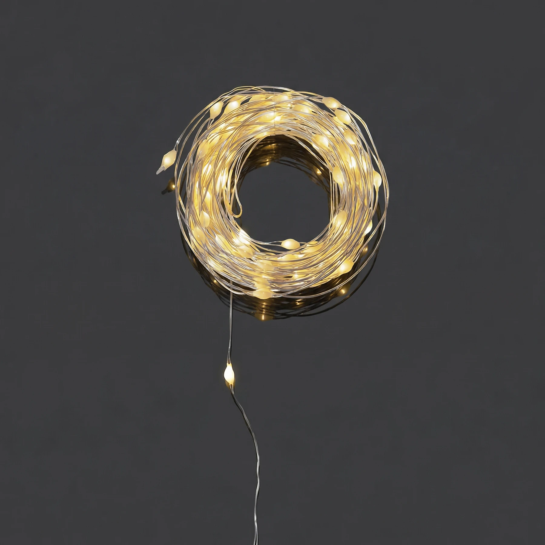 Dew Drop - Deko Lichterkette für innen - 10 m - 100 LEDs - Netzbetrieb - RGB