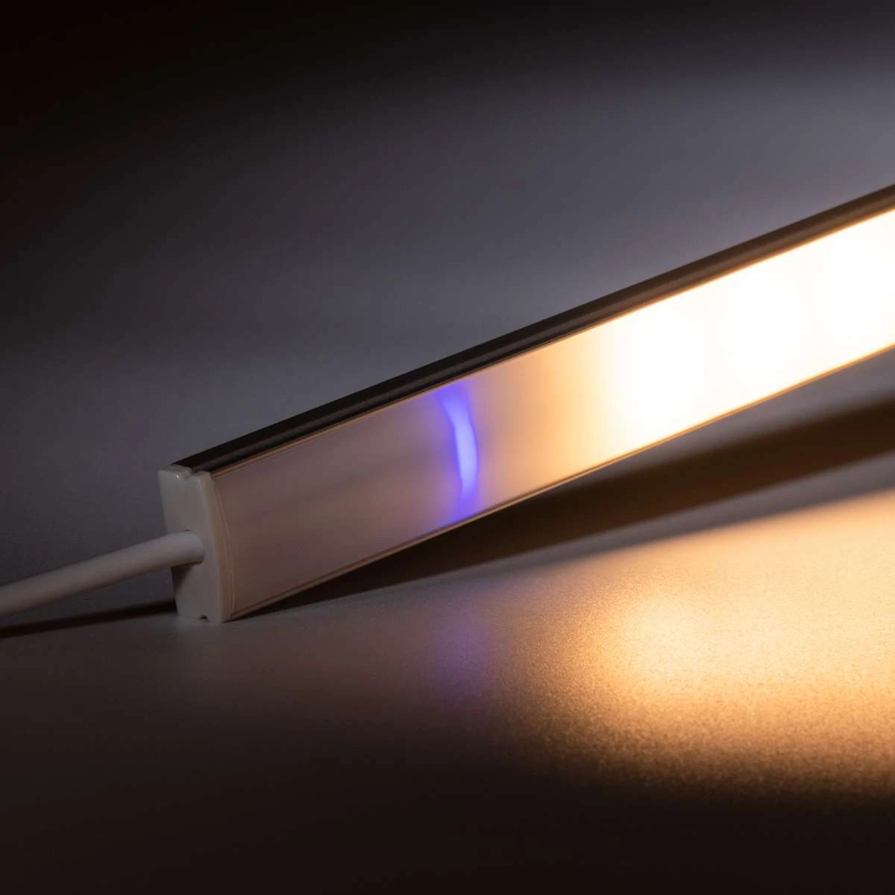 24V Touch Aluminium LED Leiste - COB - einstellbare Farbtemperatur - diffuse Abdeckung - bis 3m Länge