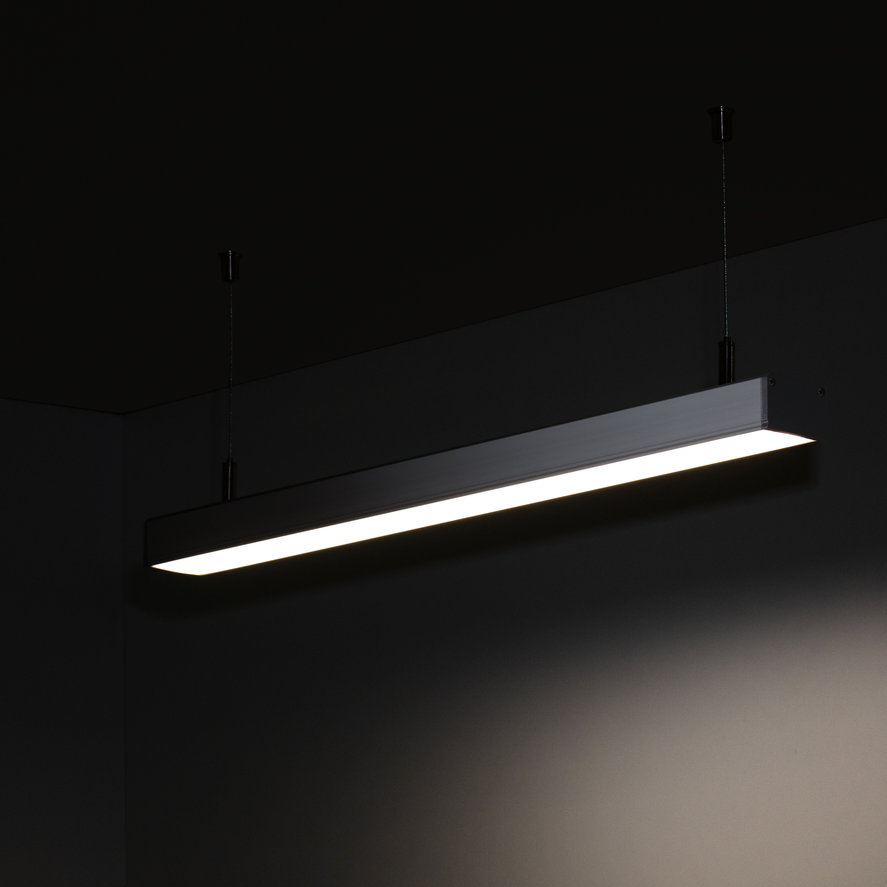 24V Aluminium LED Pendelleuchte - Farbtemperatur variabel - linear - diffuse Abdeckung, bis 3m Länge - 224cm - 924 High Power LEDS22 Watt - 5456 Lumen - ohne Netzteil und ohne Fernbedienung