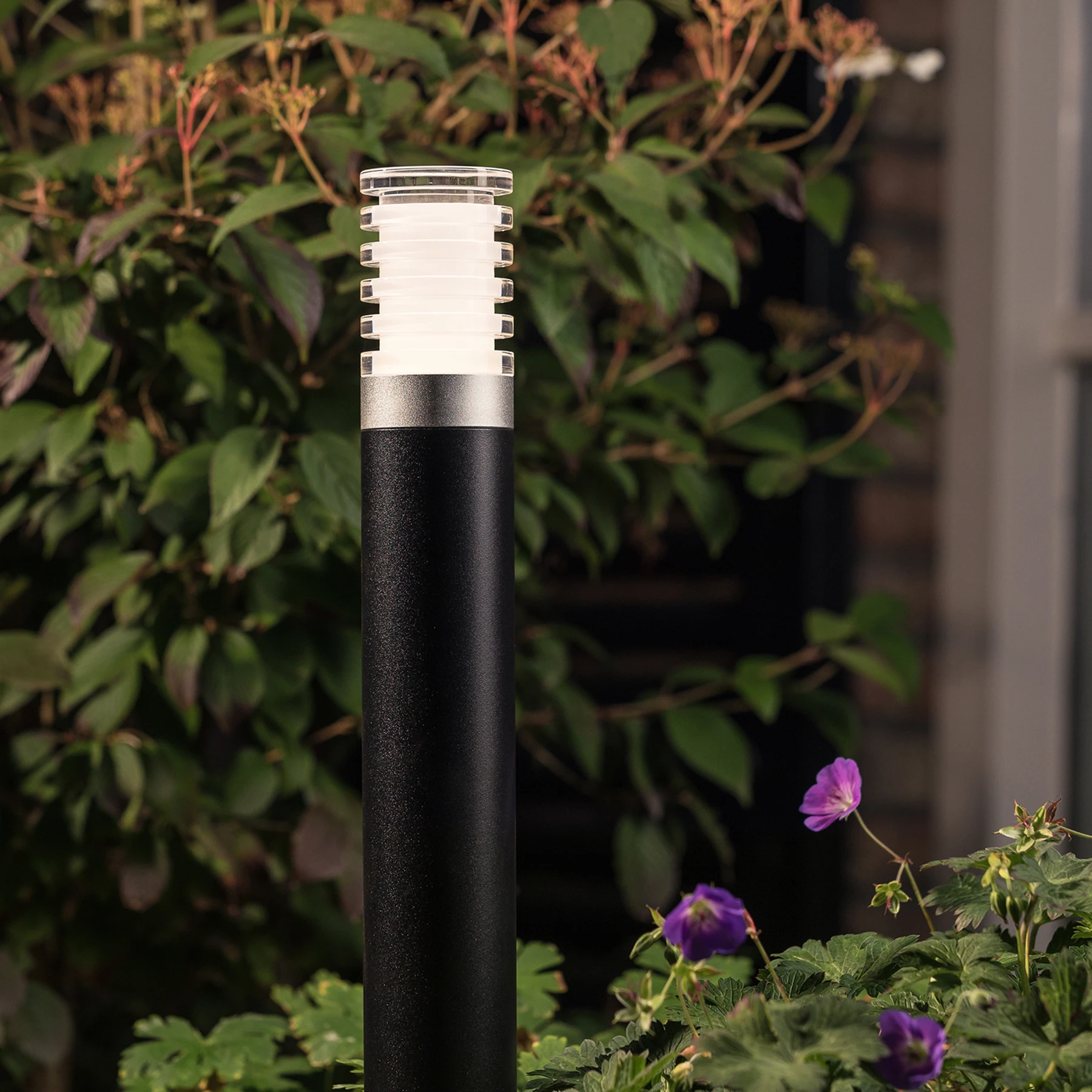12V Wegeleuchte - 2,6W - Lichtfarbe: warmweiß - IP44