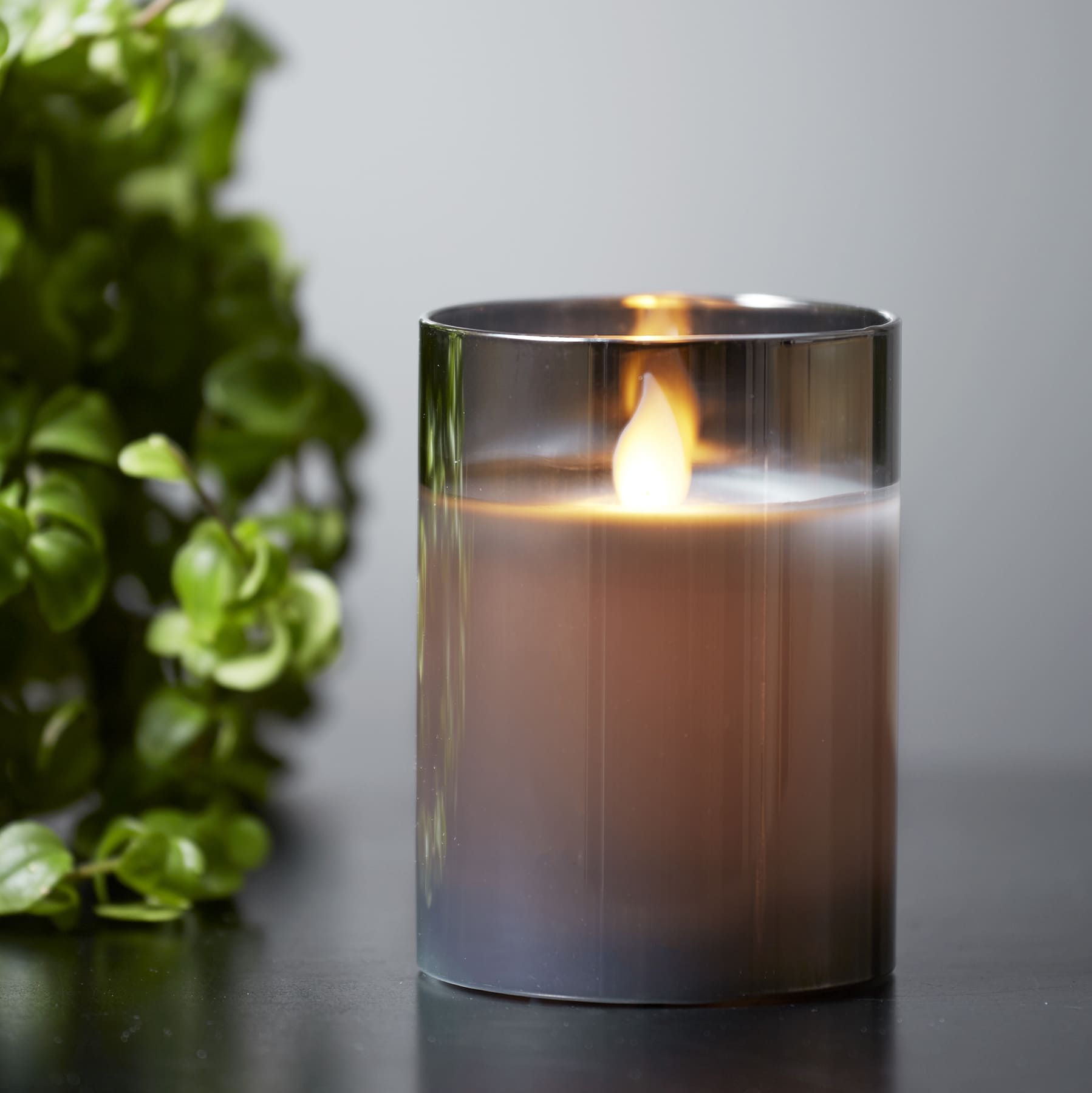 Twinkle - Kerze für innen - Rauchglas - Höhe: 10 cm - Batteriebetrieb - Timer - sanft flackernd