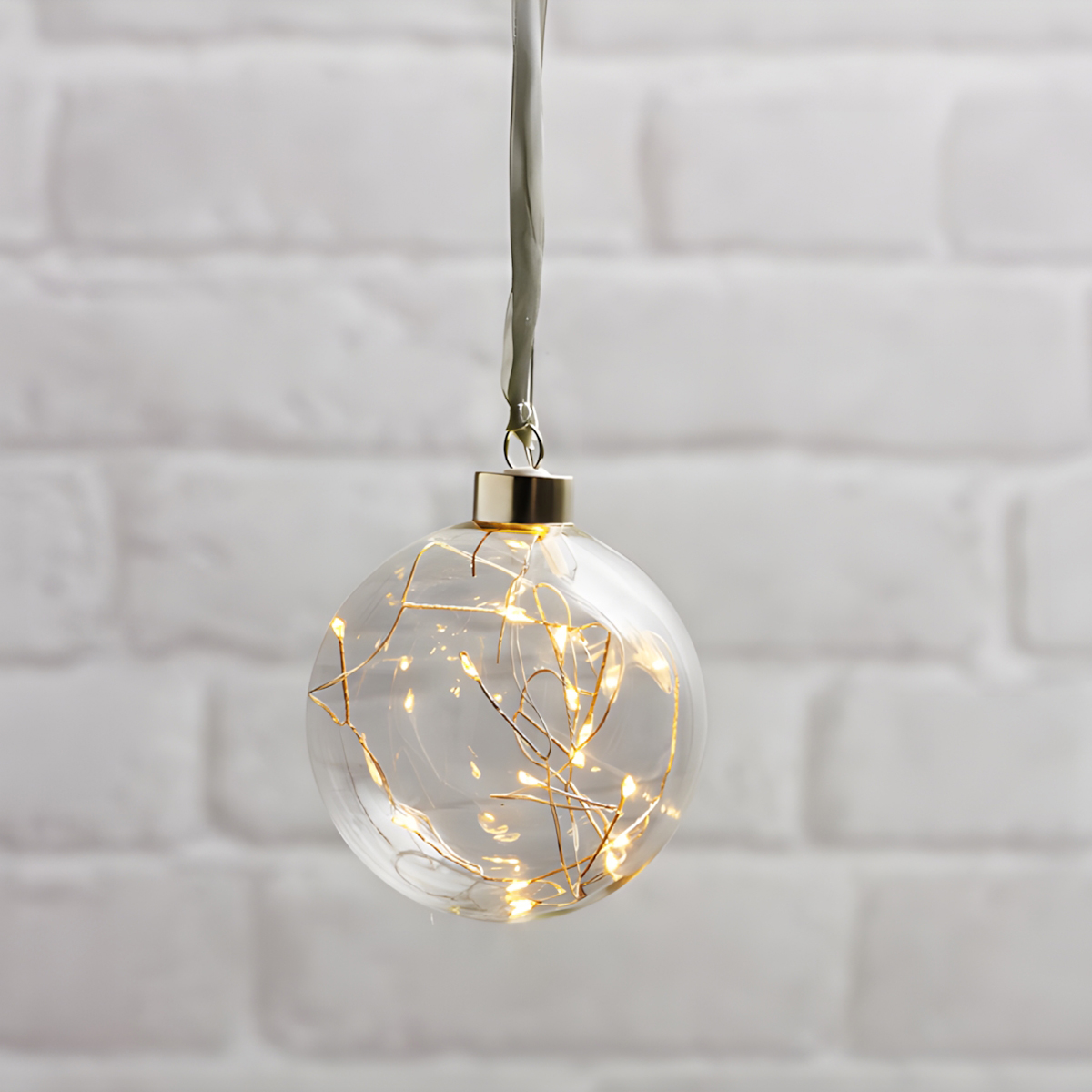 Glow - Glaskugel - 10 cm - Glasfarbe: transparent - Timer - Batteriebetrieb - Lichtfarbe: Warmweiß