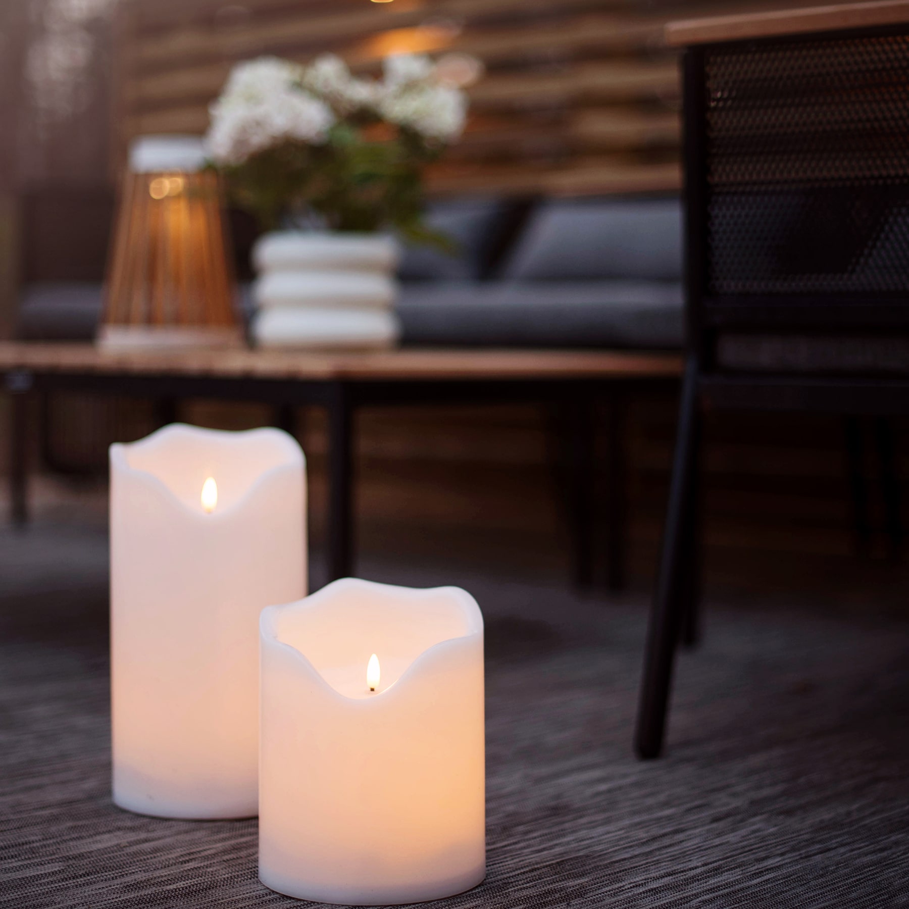 Flamme Grand - Kerze für außen - Weiß - Höhe: 20 cm - Batteriebetrieb - Timer - sanft flackernd