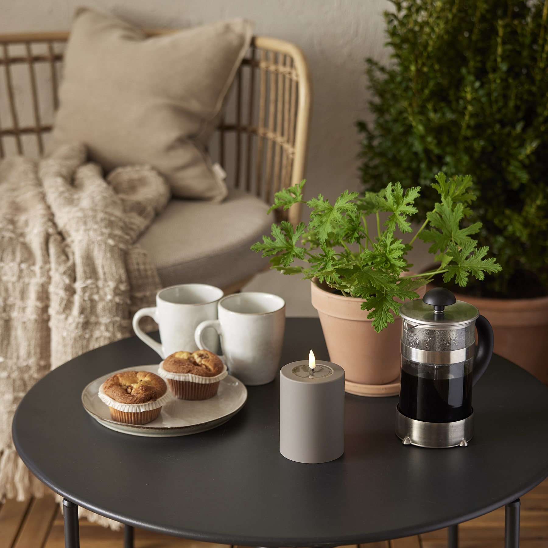 Flamme Soft - Kerze für außen - Braun - Höhe: 12,5 cm - Batteriebetrieb - Timer - flackernd