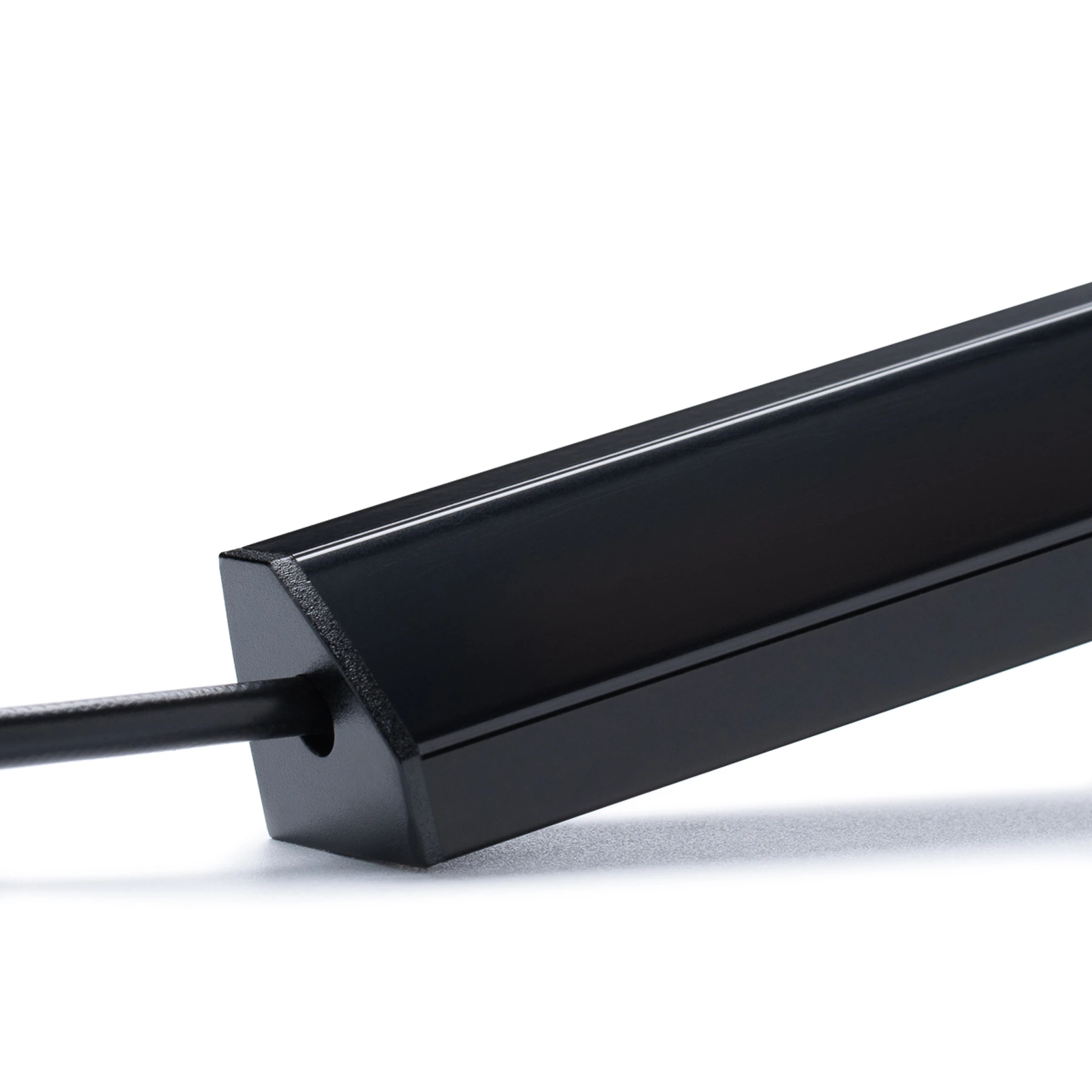 24V Black Line LED Eckleiste - COB - neutralweißes Licht - schwarze Abdeckung