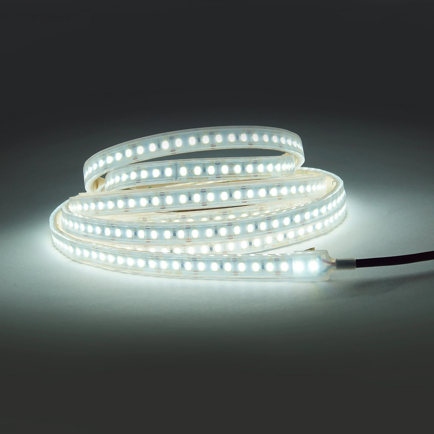 12V wasserfester High-Power LED Streifen - weiß - IP67 - 120 LEDs je Meter - alle 2,5cm teilbar - 417,5cm - 501 High Power LEDS -80,2 Watt - 11774 Lumen - 100cm Eingangskabel mit offenen Enden