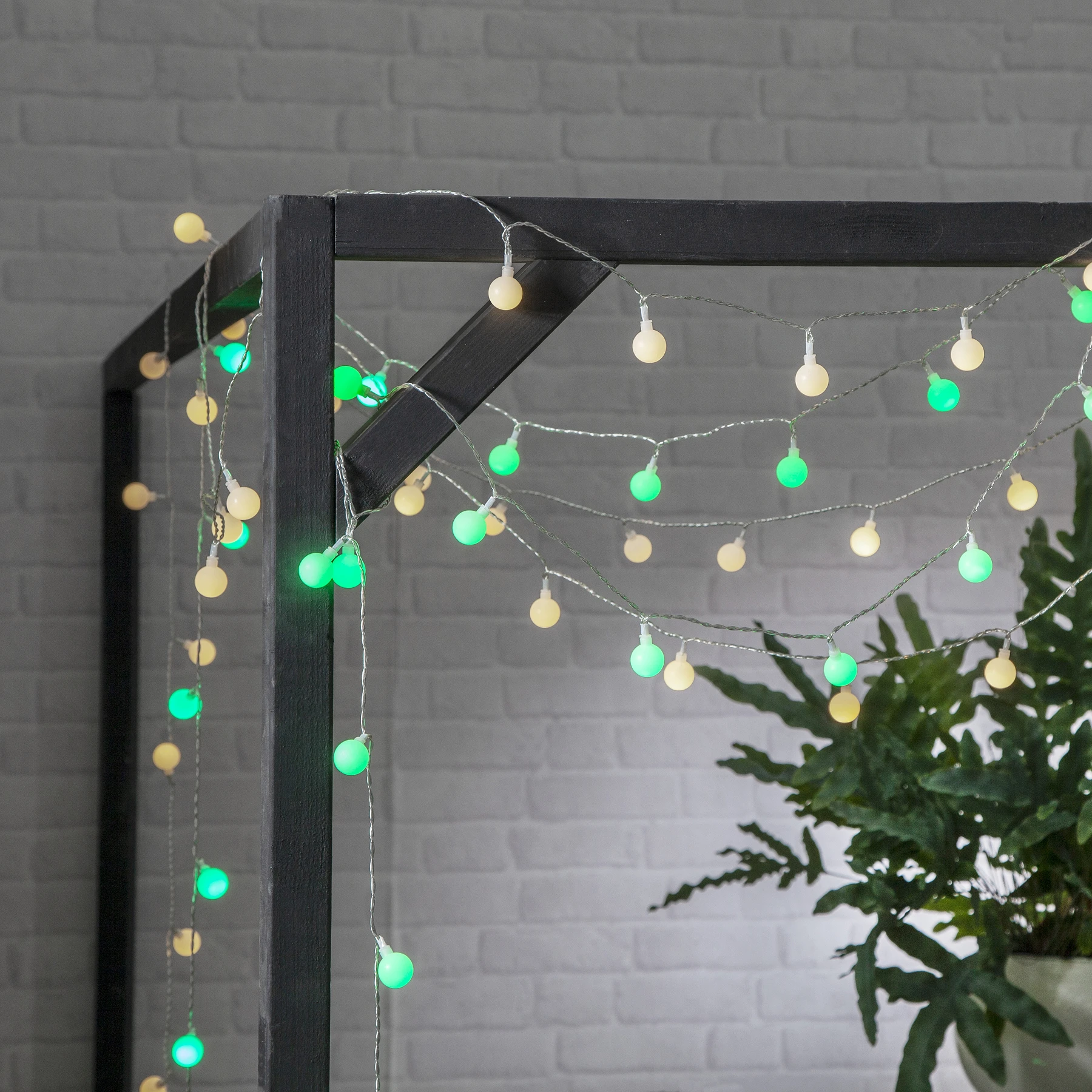 Berry - Deko Lichterkette für außen - 7,35 m - 50 LEDs - Netzbetrieb - Warmweiß