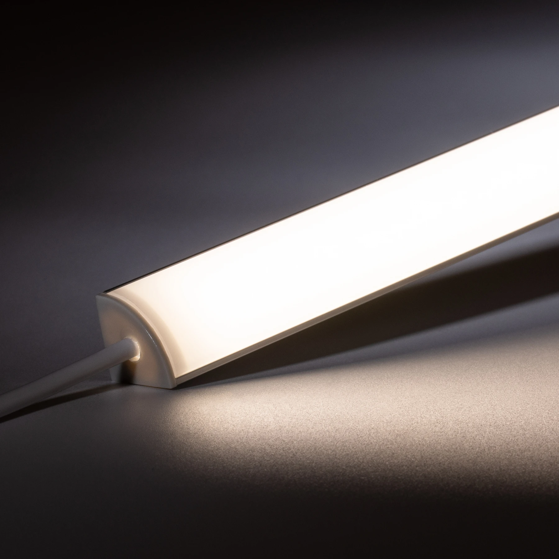 24V Aluminium LED Eck Leiste rund – neutralweiß – diffuse Abdeckung