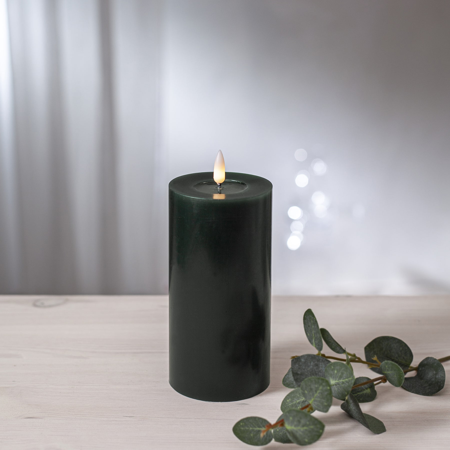 Flamme Flow - Kerze für innen - Grün - Höhe: 17,5 cm - Batteriebetrieb - Timer - flackernd