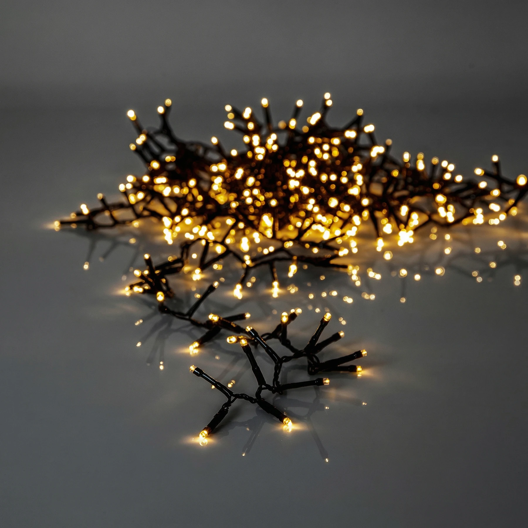 Golden Warm White - Lichterkette für außen - 10,8 m - 540 LEDs - Netzbetrieb - Warmweiß