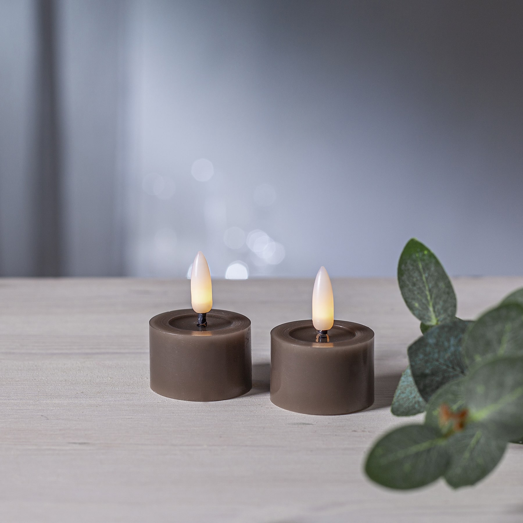 Flamme Flow - Kerzen Set für innen - Braun - Höhe: 5 cm - Batteriebetrieb - Timer - flackernd