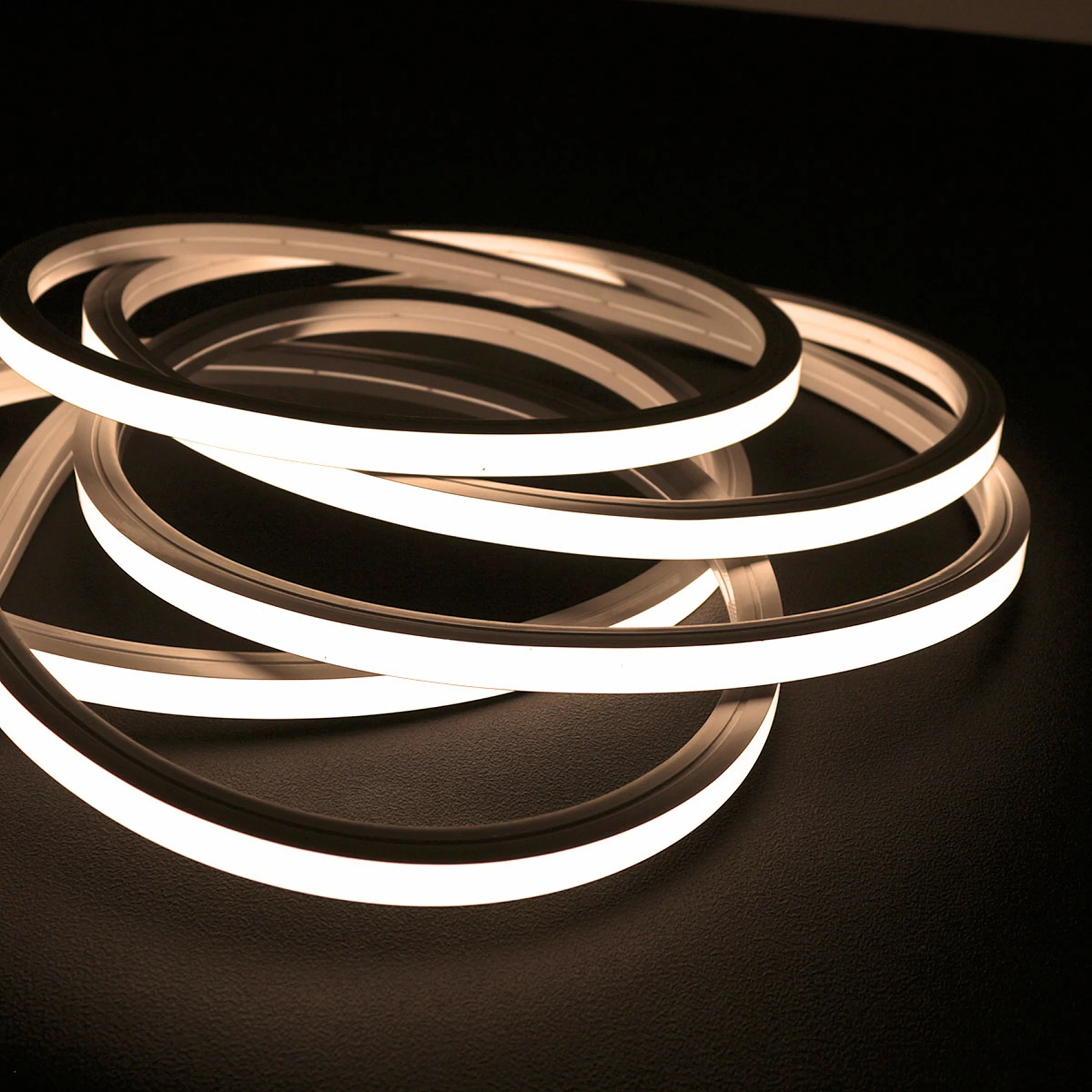 48V LED Lichtschlauch - 3-dimensional biegbar - warmweiß - diffus - Neon-Effekt - IP67 - 16x15mm - 30cm - 36 LEDs - 3 Watt - 150 Lumen - 100cm Eingangskabel mit offenen Enden