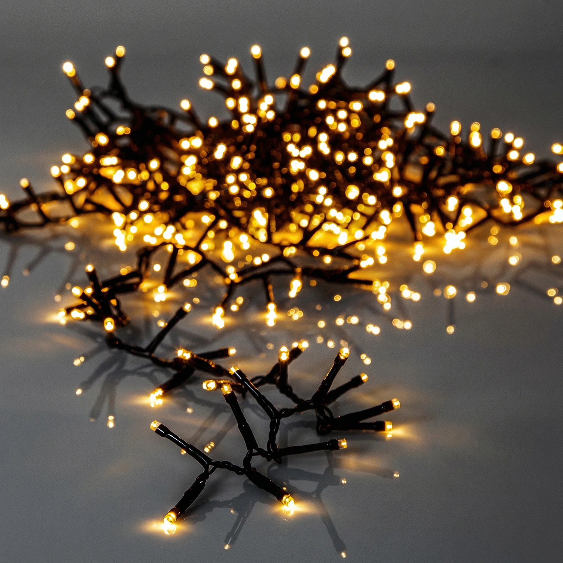 Golden Warm White - Lichterkette für außen - 24 m - 1200 LEDs - Netzbetrieb - Warmweiß