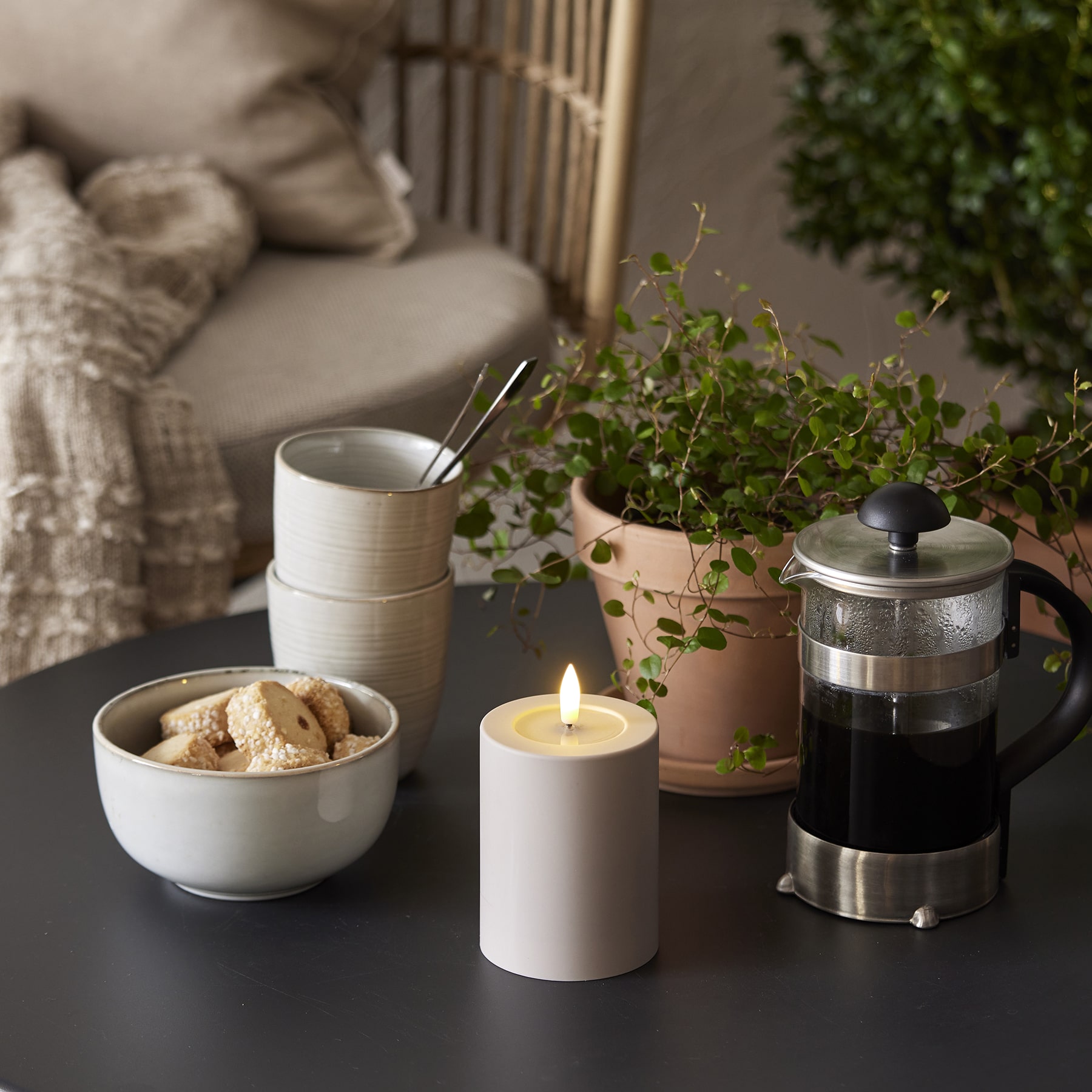 Flamme Soft - Kerze für außen - Beige - Höhe: 12,5 cm - Batteriebetrieb - Timer - flackernd