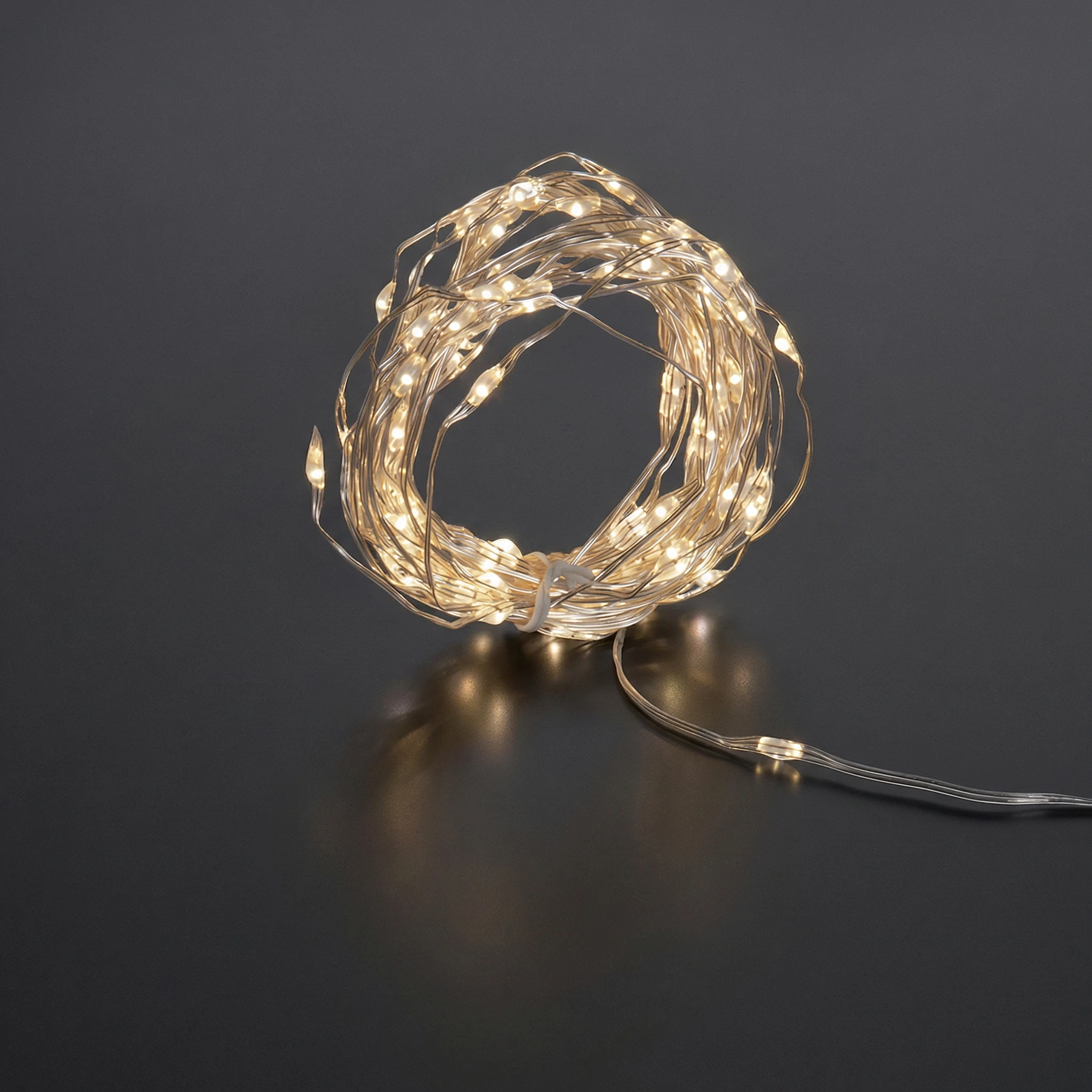 Dew Drop - Deko Lichterkette für innen - 5 m - 100 LEDs - Netzbetrieb - Warmweiß