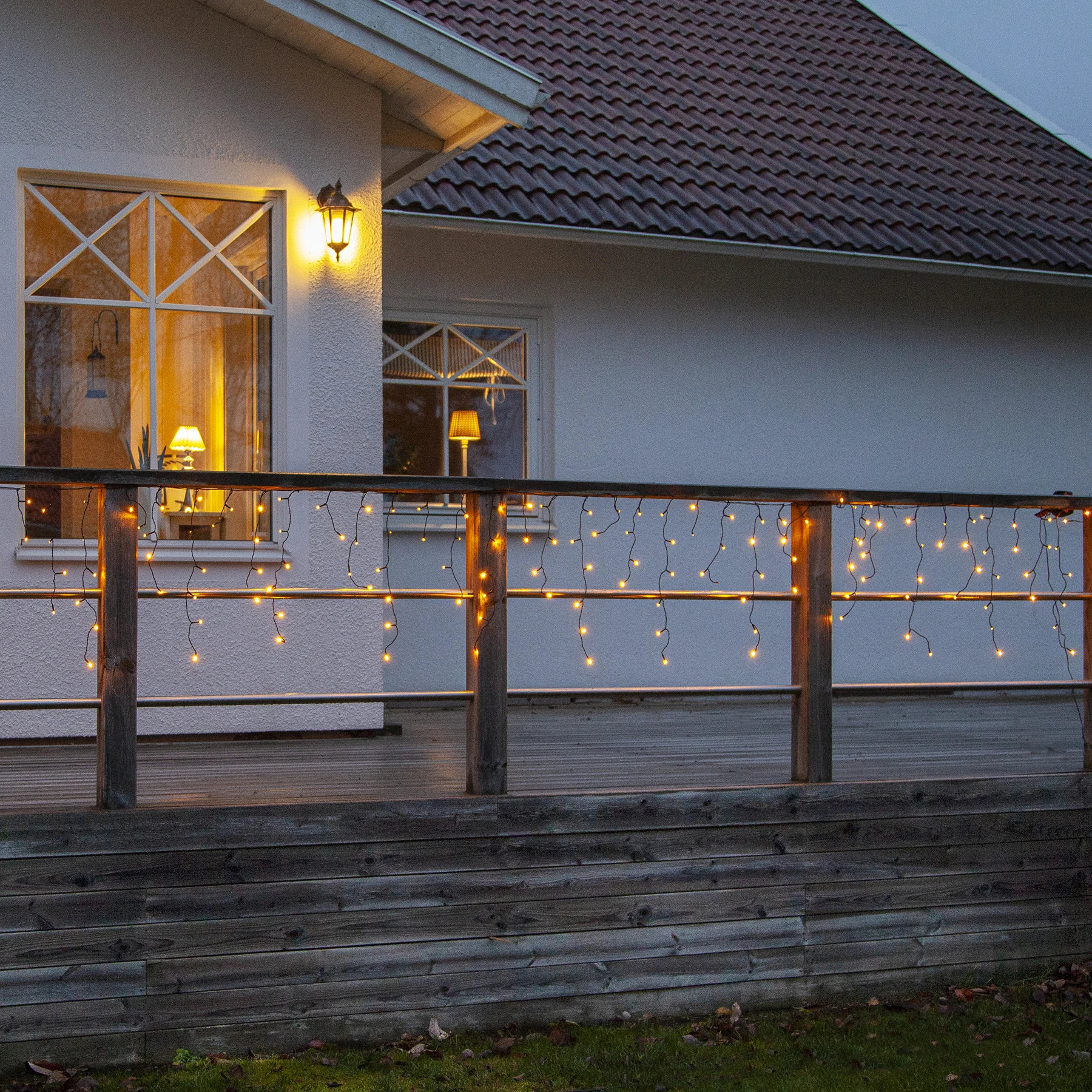 Golden White - Lichtervorhang für außen - 11,9 m - 480 LEDs - Netzbetrieb - Warmweiß