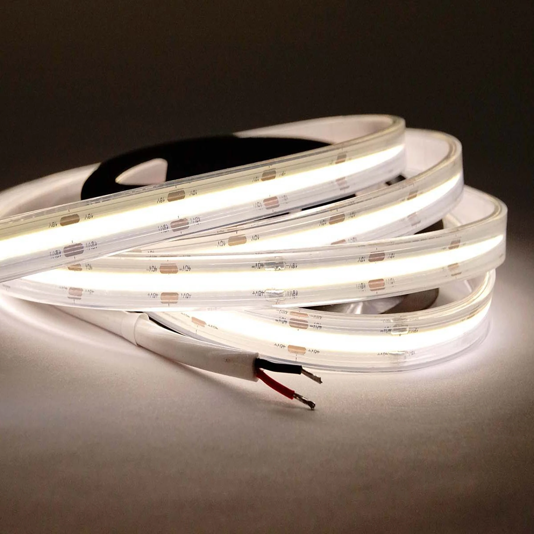 48V wasserfester COB LED Streifen - neutralweiß - IP67 - 420 LEDs je Meter - alle 3,3cm teilbar - 510cm - 2142 LED Chips - 57 Watt - 4896 Lumen - 100cm Eingangskabel mit offenen Enden