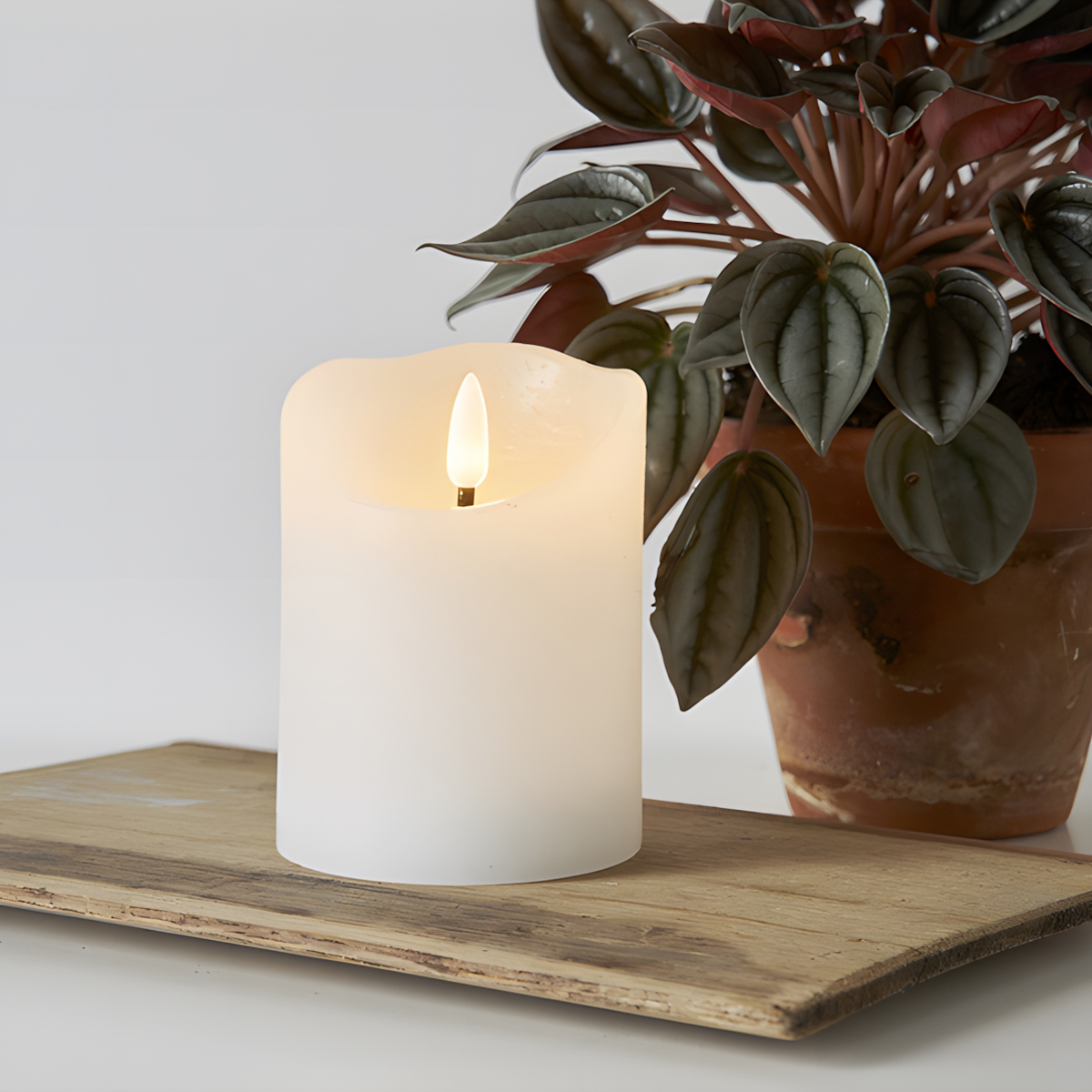 Flamme Rustic - Kerze für innen - Weiß - Höhe: 10,0 cm - Batteriebetrieb - Timer - flackernd