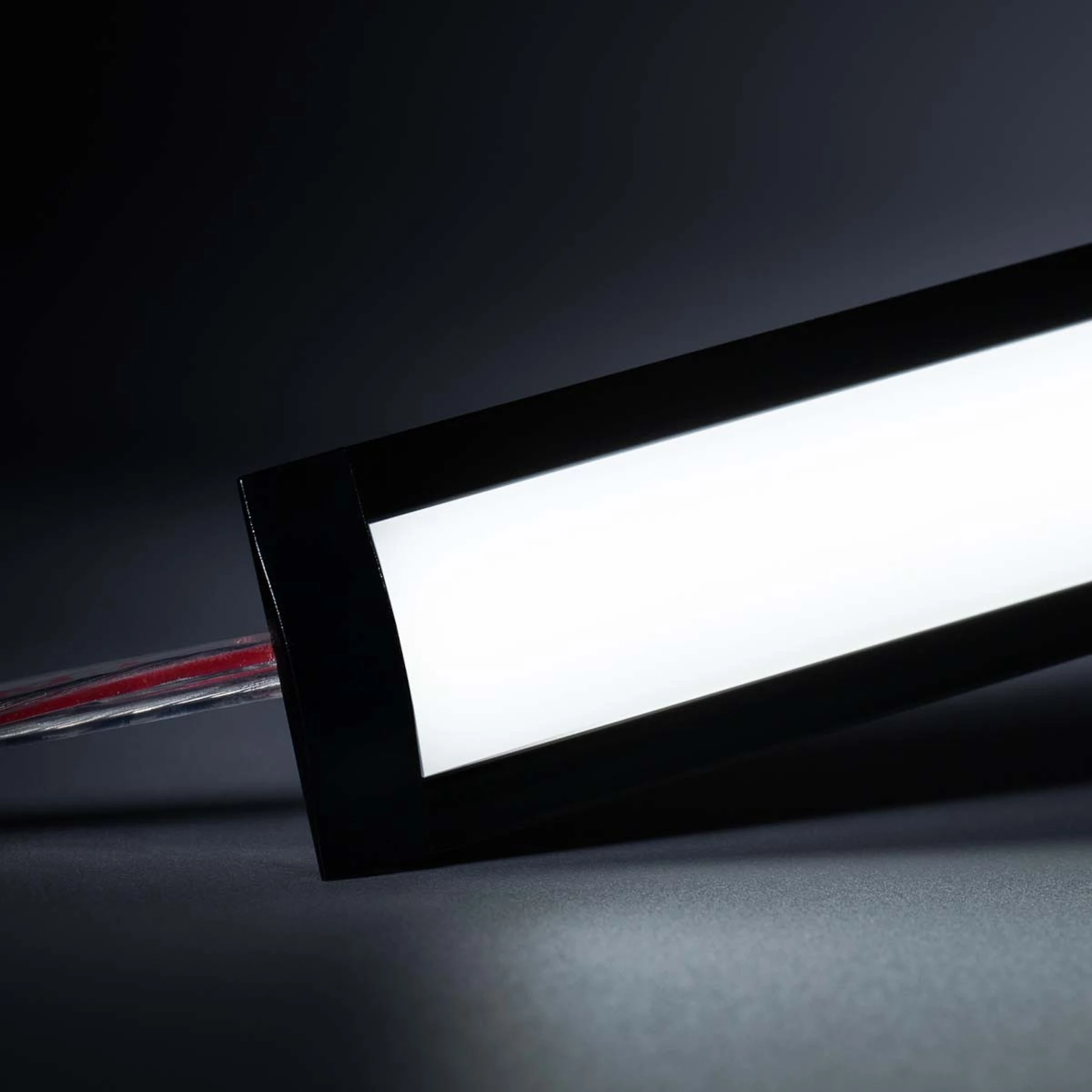 24V Black Line Aluminium Einbau LED Leiste - COB - weißes Licht - diffuse Abdeckung