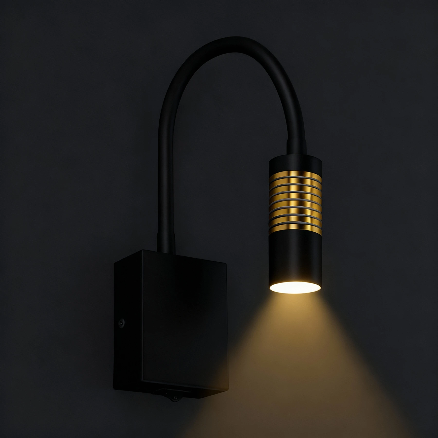 Wandleuchte indoor in schwarz/gold - 3 W - Lichtfarbe: neutralweiß