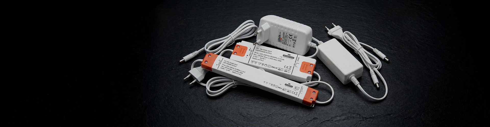 Header-Netzteile-Weiss-DESK